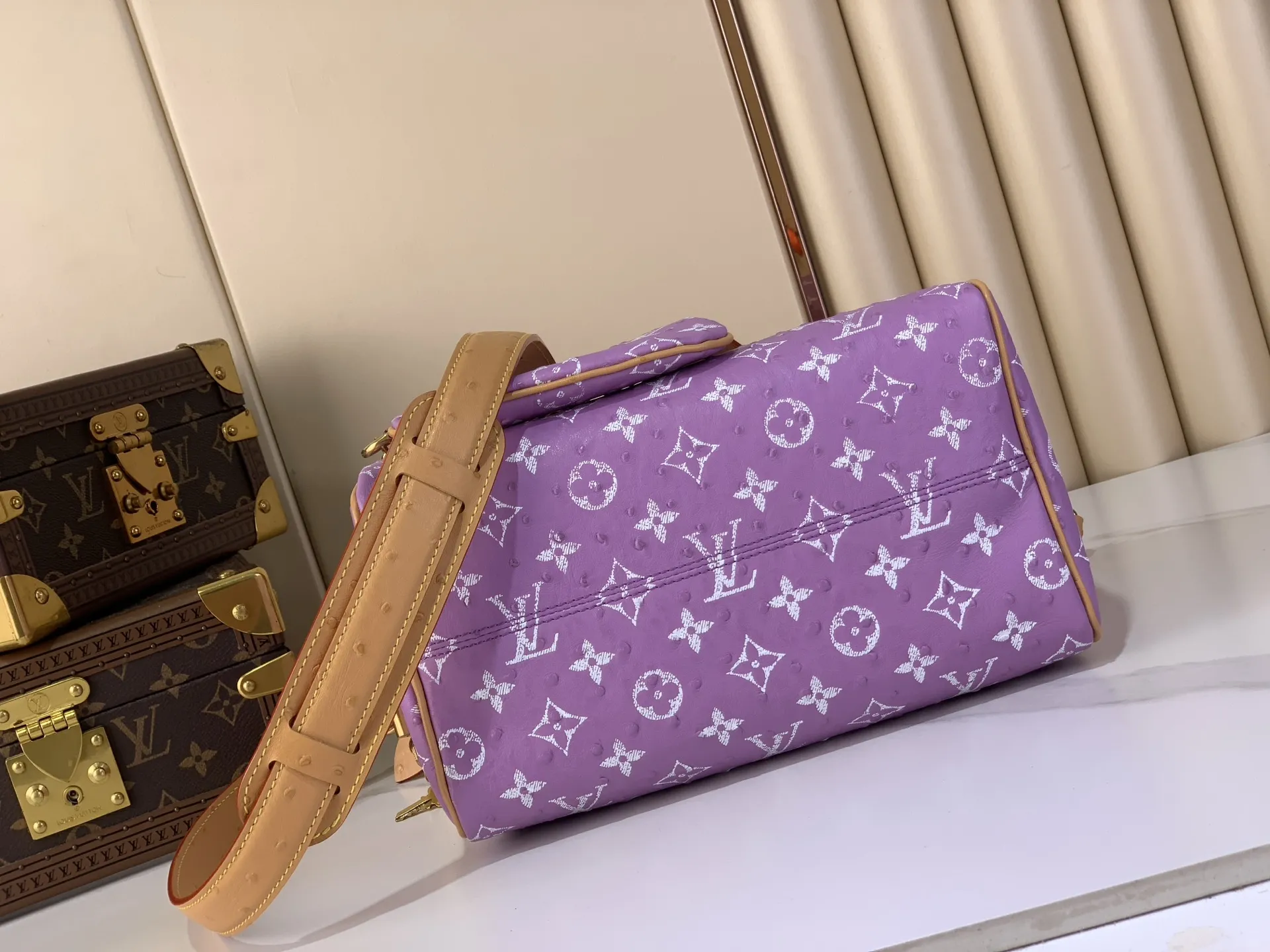 Louis Vuitton Speedy P9 Bandouli??re 30 Monogram Ostrich-Embossed Cowhide M14064 - 图片 5