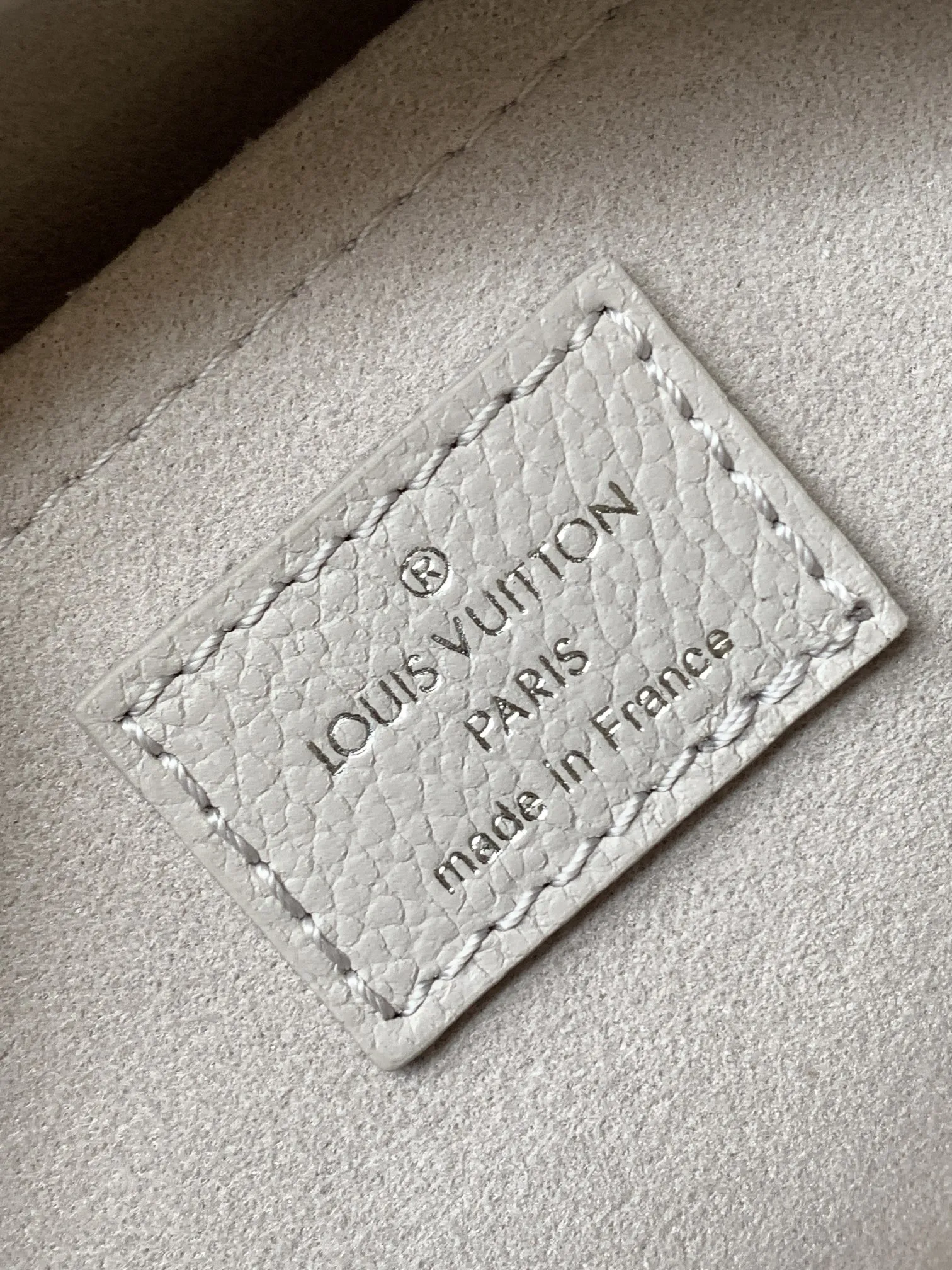 Alternative view of Louis Vuitton Speedy Bandoulière 20 M14207