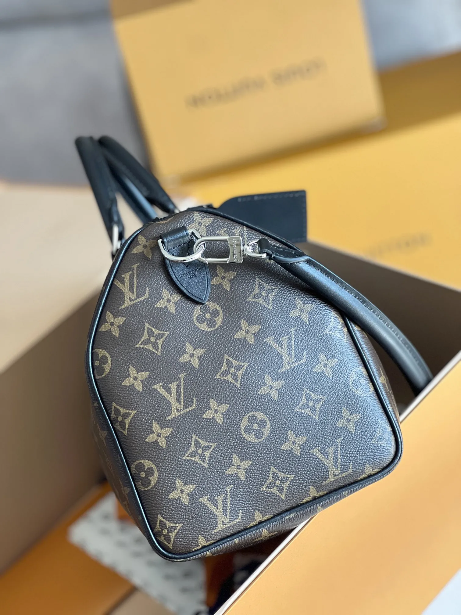Louis Vuitton Speedy Soft 30 Dark M12243 - Image 8