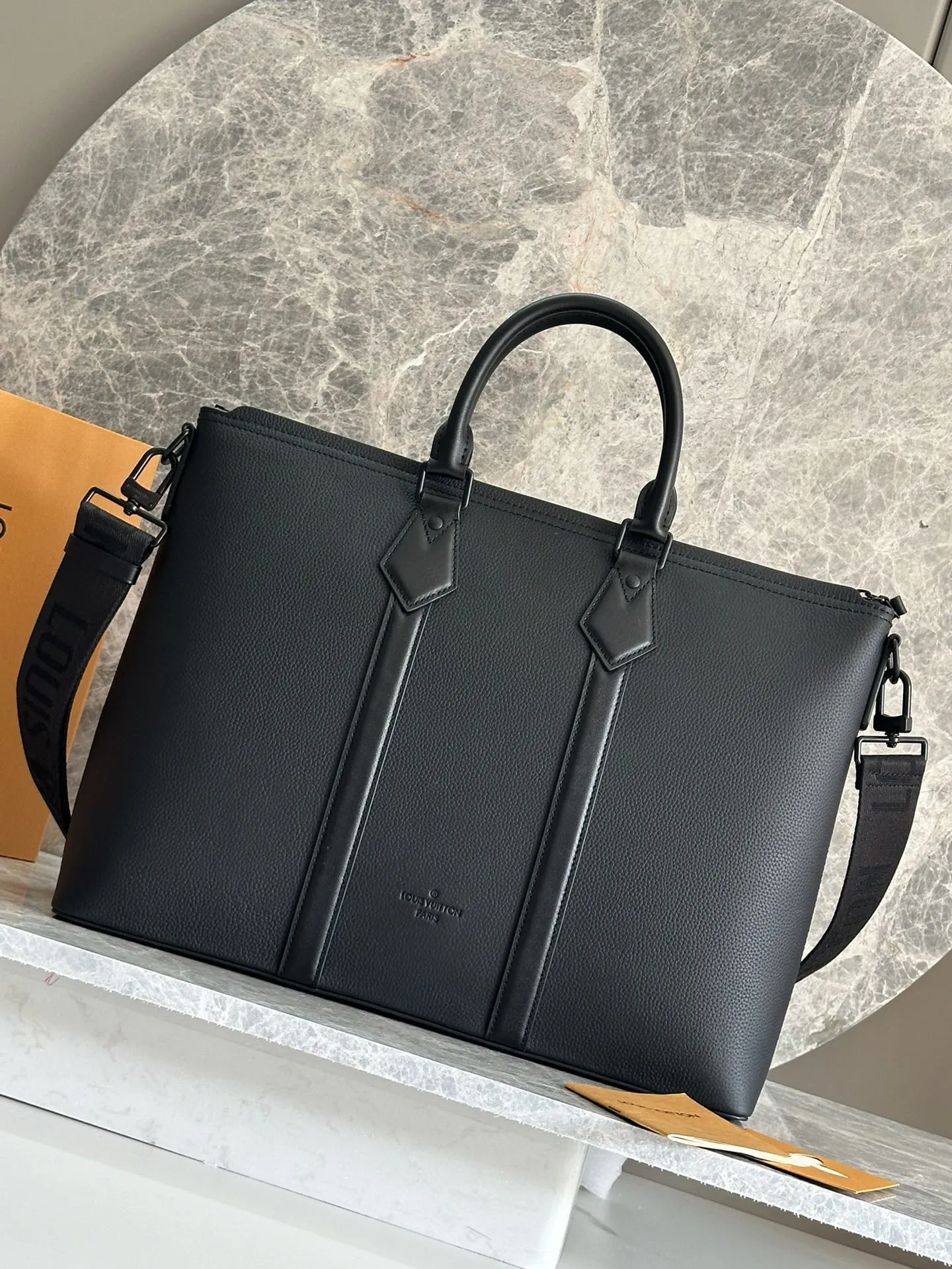 Louis Vuitton Lock It Tote M59158 - Image 5