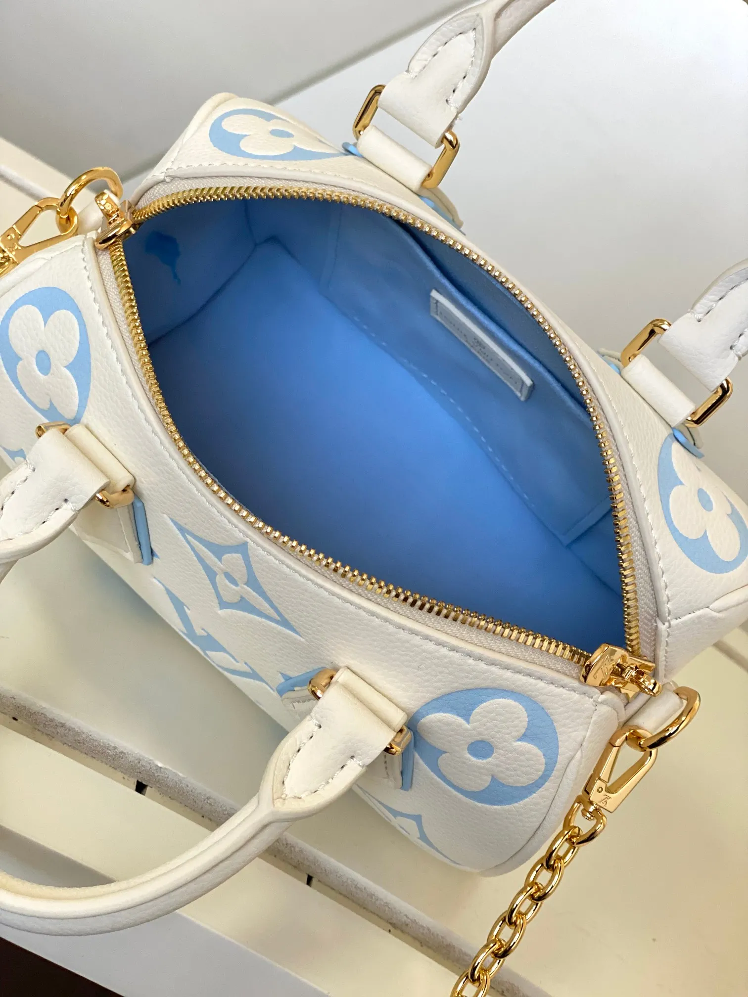 Louis Vuitton Speedy Bandoulière 20 M46883 - Image 10