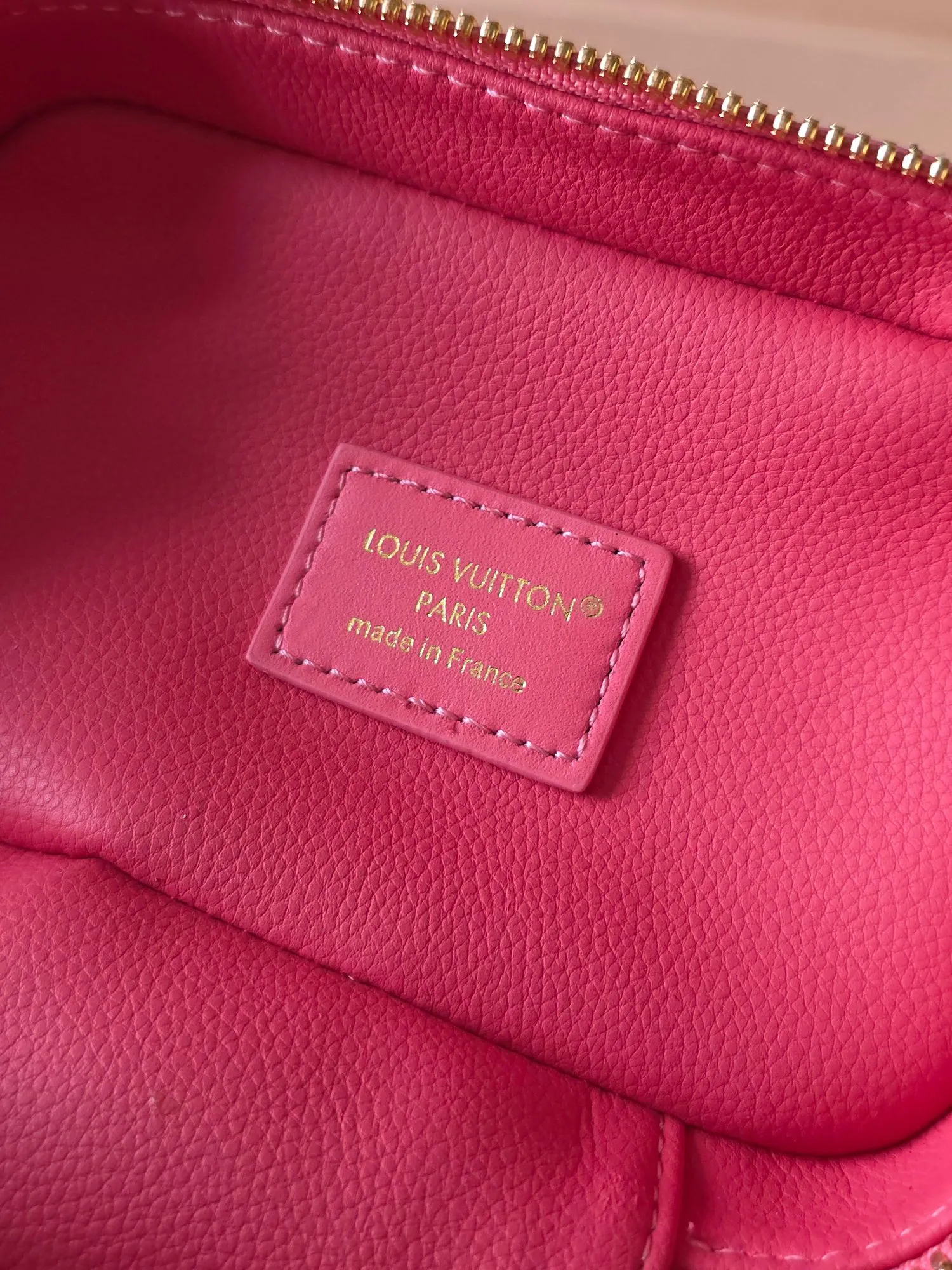 Alternative view of Louis Vuitton Nice Nano M25857