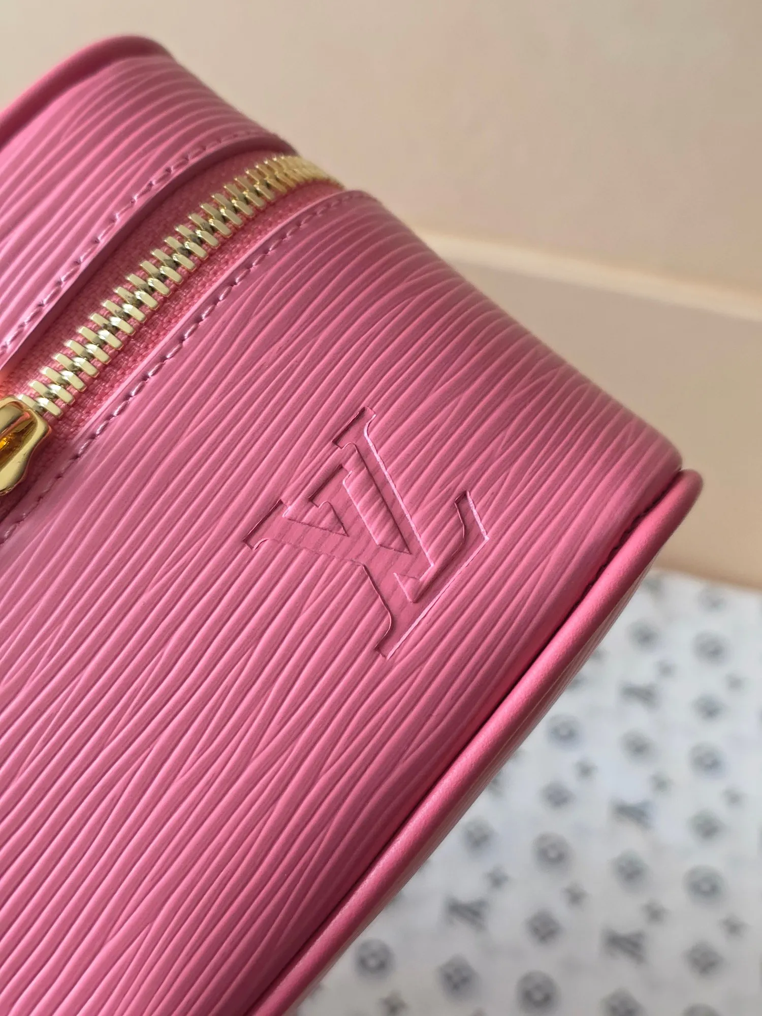 Louis Vuitton Nice Nano M25857 - Image 7