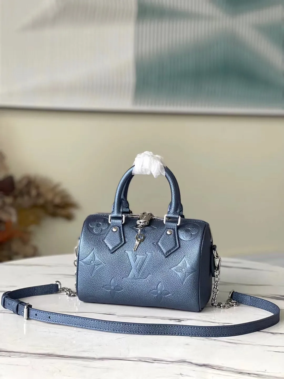 Alternative view of Louis Vuitton Speedy Bandoulière 20 M58958