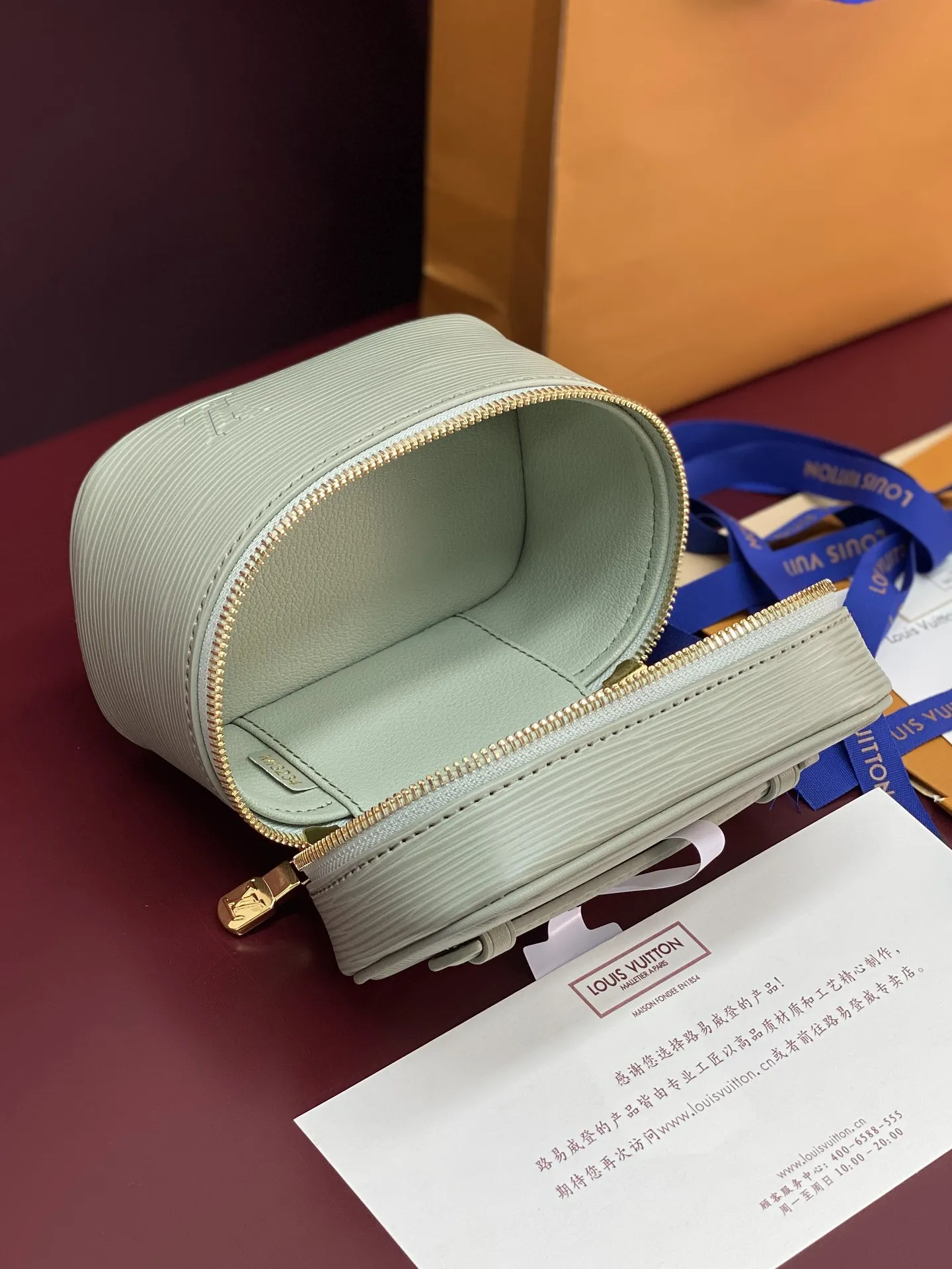 Alternative view of Louis Vuitton Nice Nano M25855