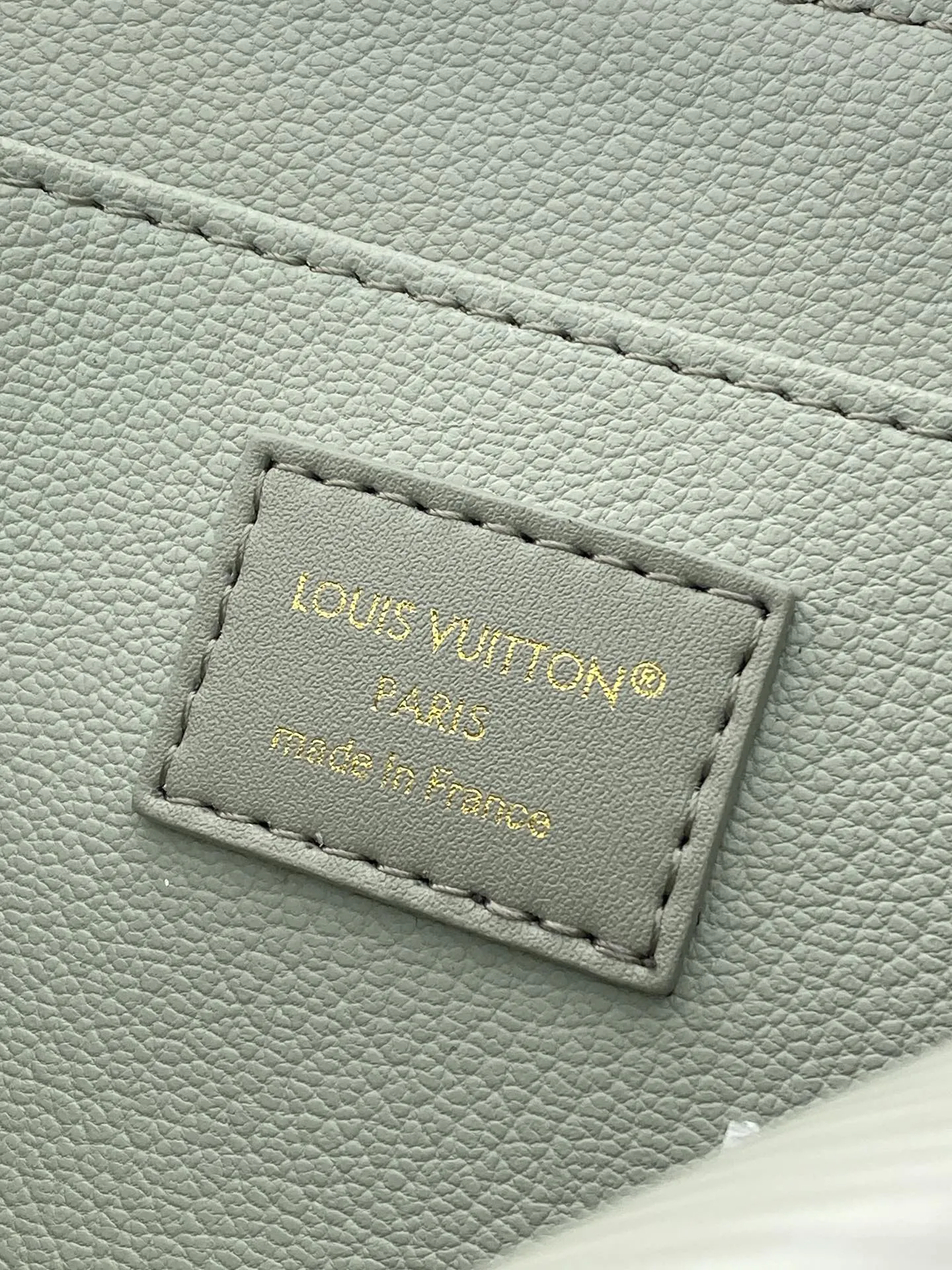 Louis Vuitton Pochette Cosm??tique M15198 - Image 10