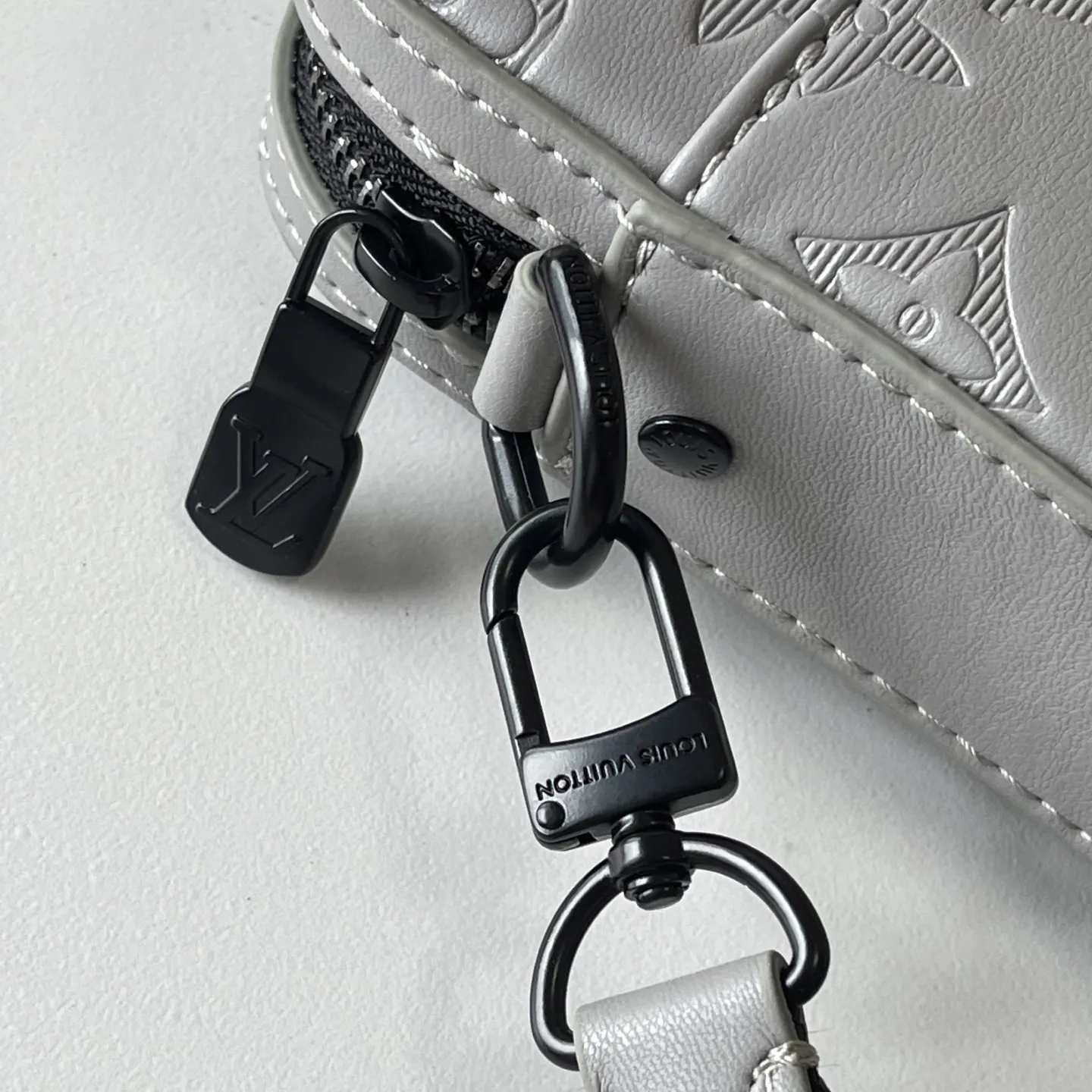Louis Vuitton Trio Messenger M27185 - 图片 9