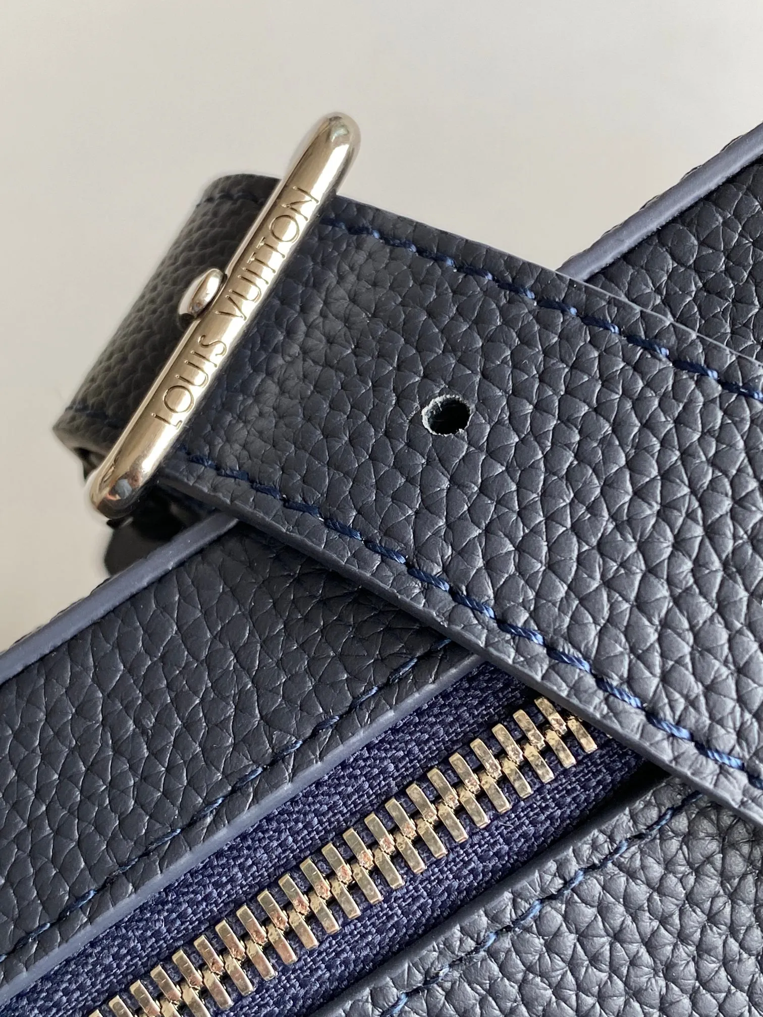 Louis Vuitton Boarding Messenger M15265 - 图片 5