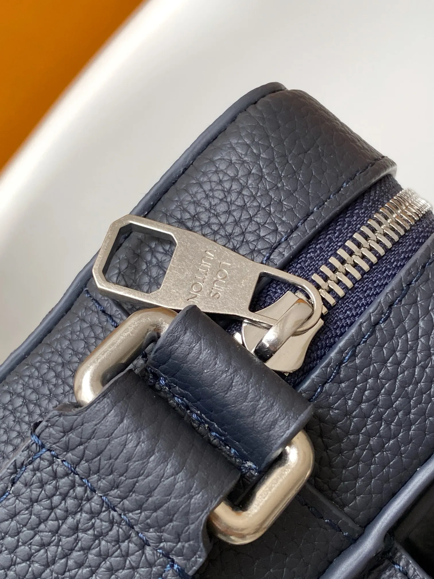 Louis Vuitton Boarding Messenger M15265 - 图片 6