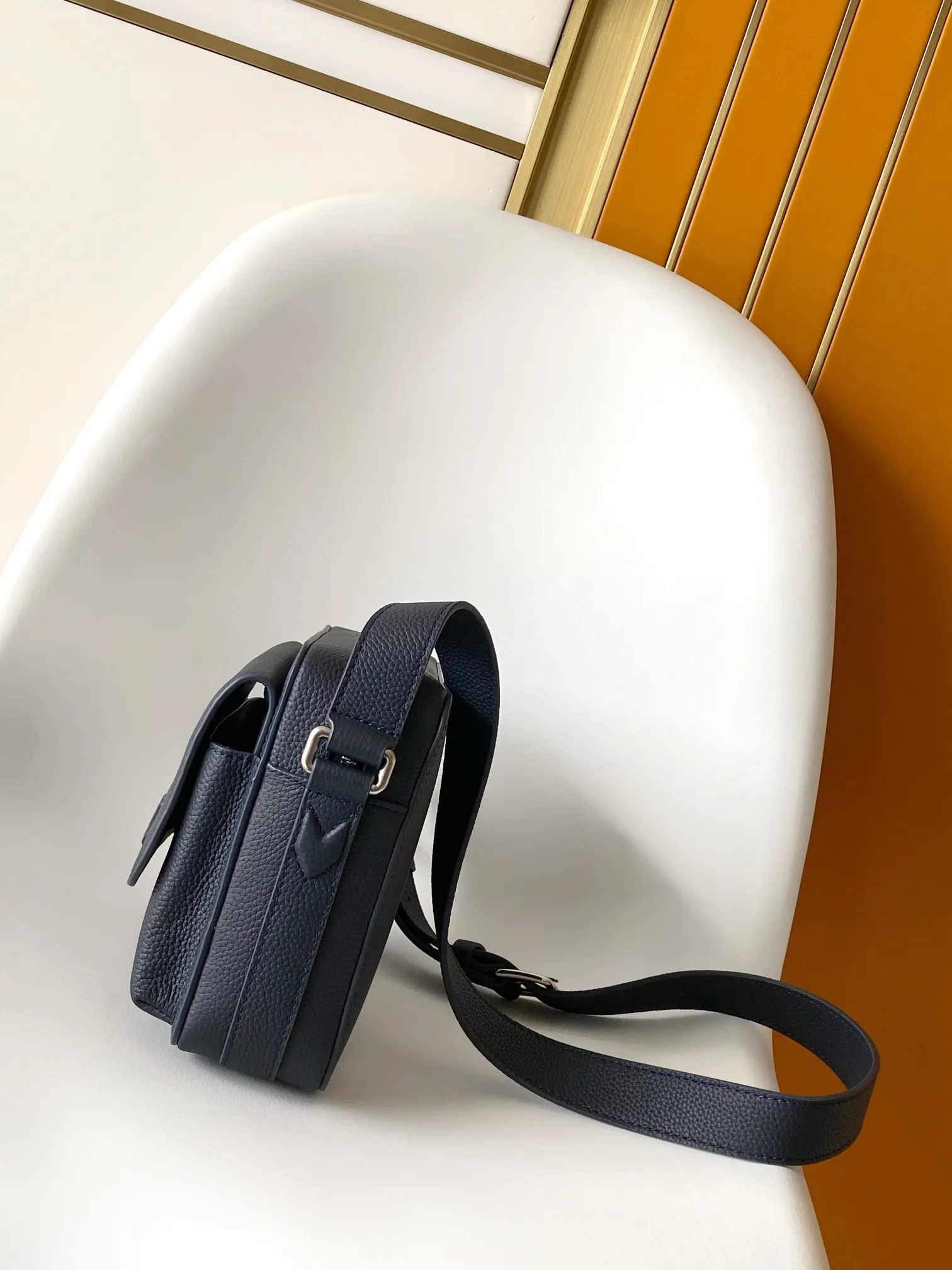 Louis Vuitton Boarding Messenger M15265 - 图片 10