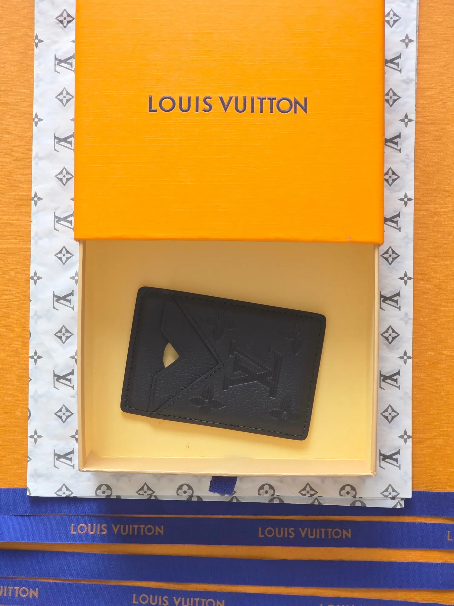 Alternative view of Louis Vuitton Porte-Cartes Magnet M26738