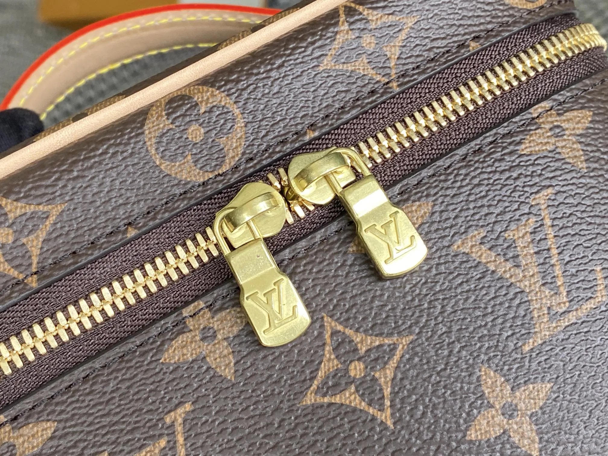 Louis Vuitton Nice Mini M44495 - Image 9