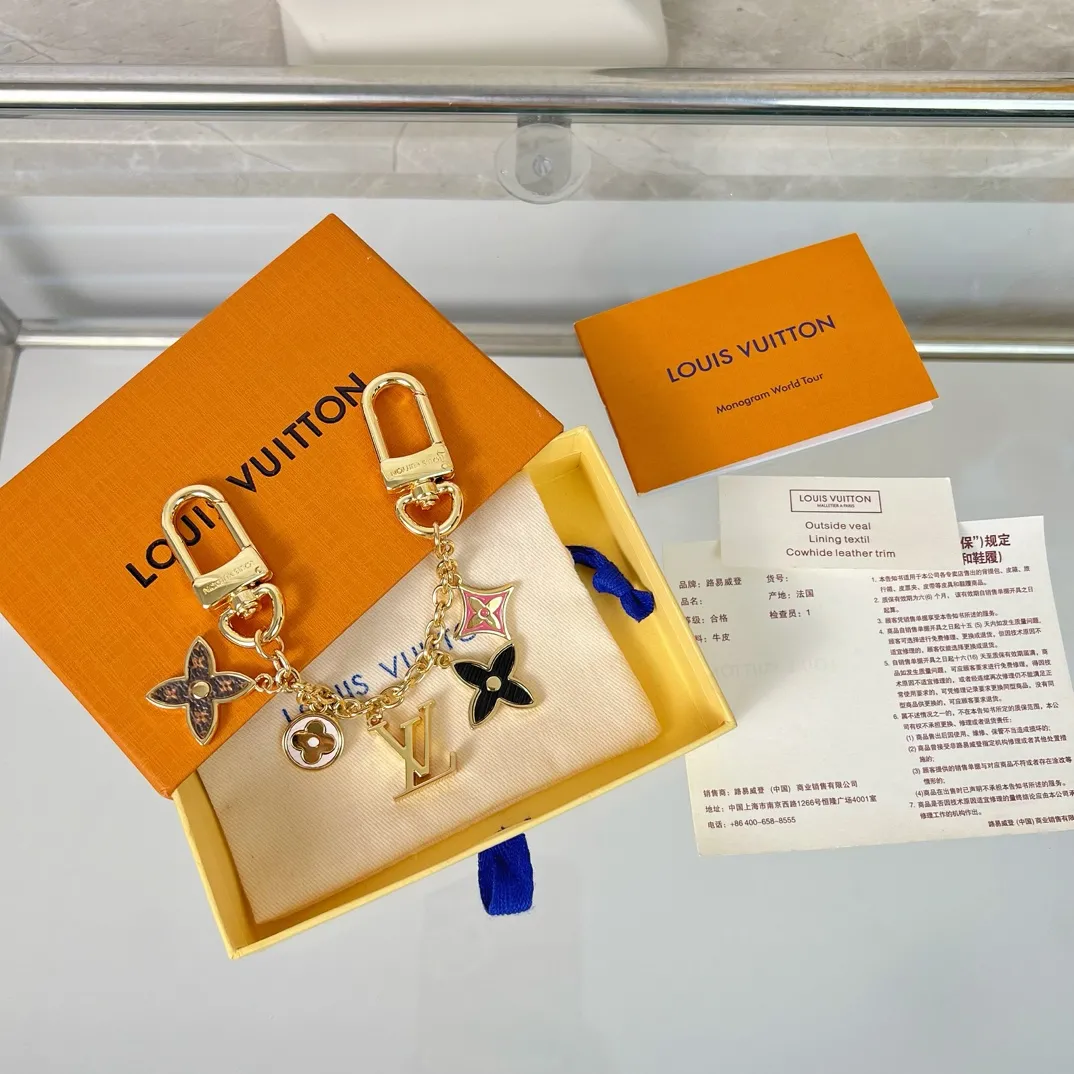 Louis Vuitton Spring Street chain handbag charm M01188 - 图片 3