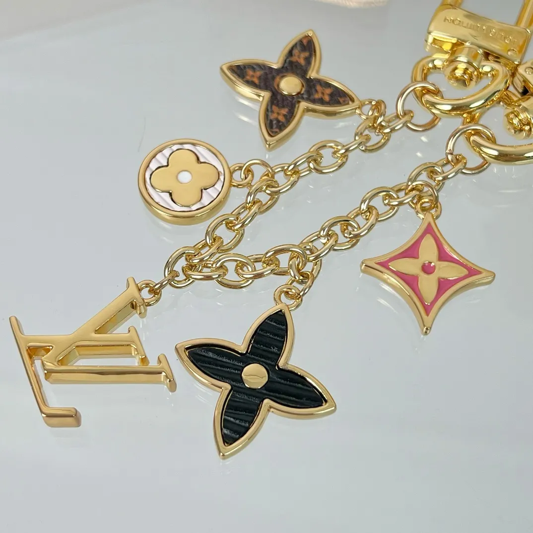 Louis Vuitton Spring Street chain handbag charm M01188 - 图片 6