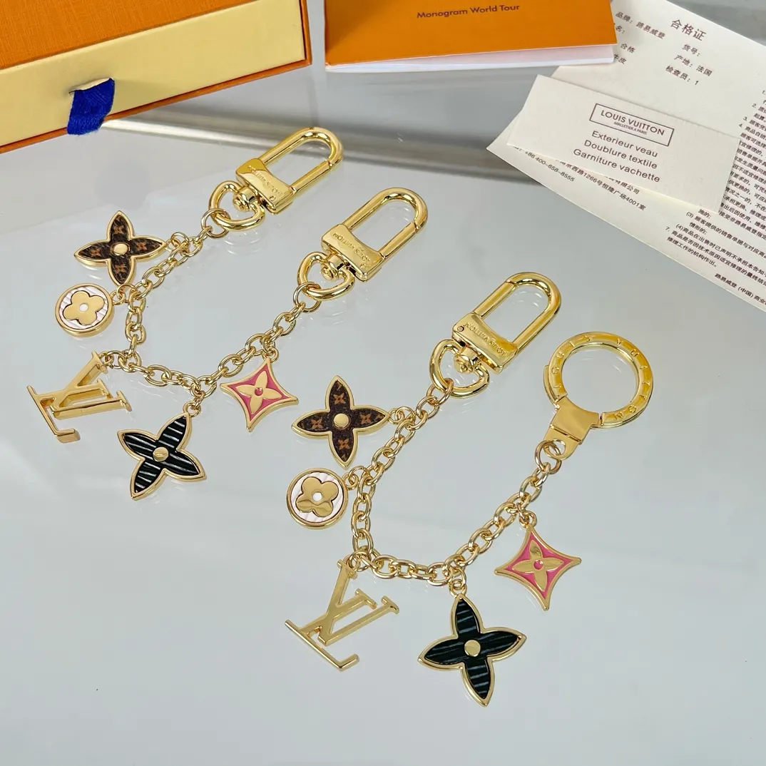 Louis Vuitton Spring Street chain handbag charm M01188 - 图片 10