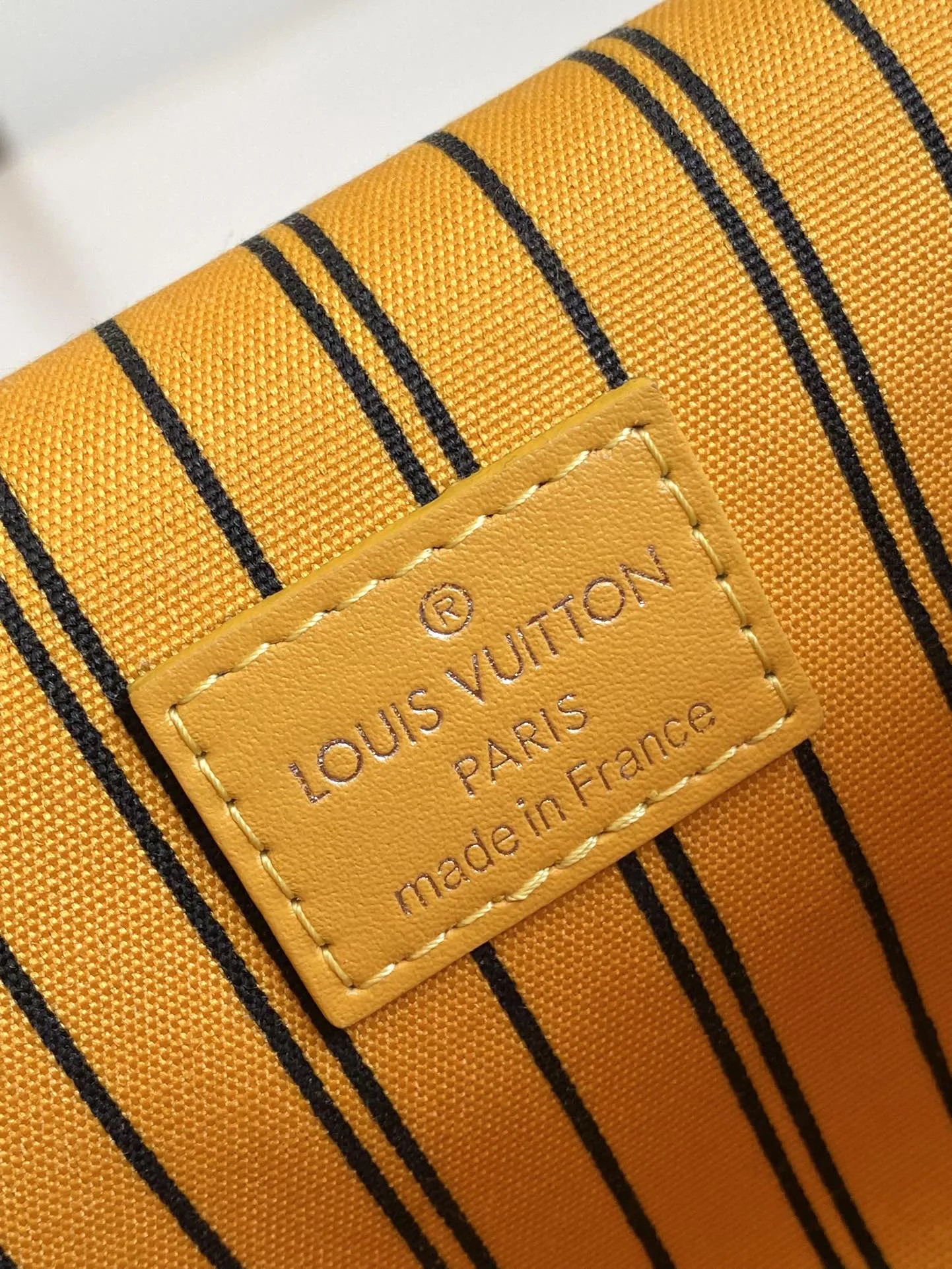 Louis Vuitton Steamer Wearable Wallet M12811 - 图片 9