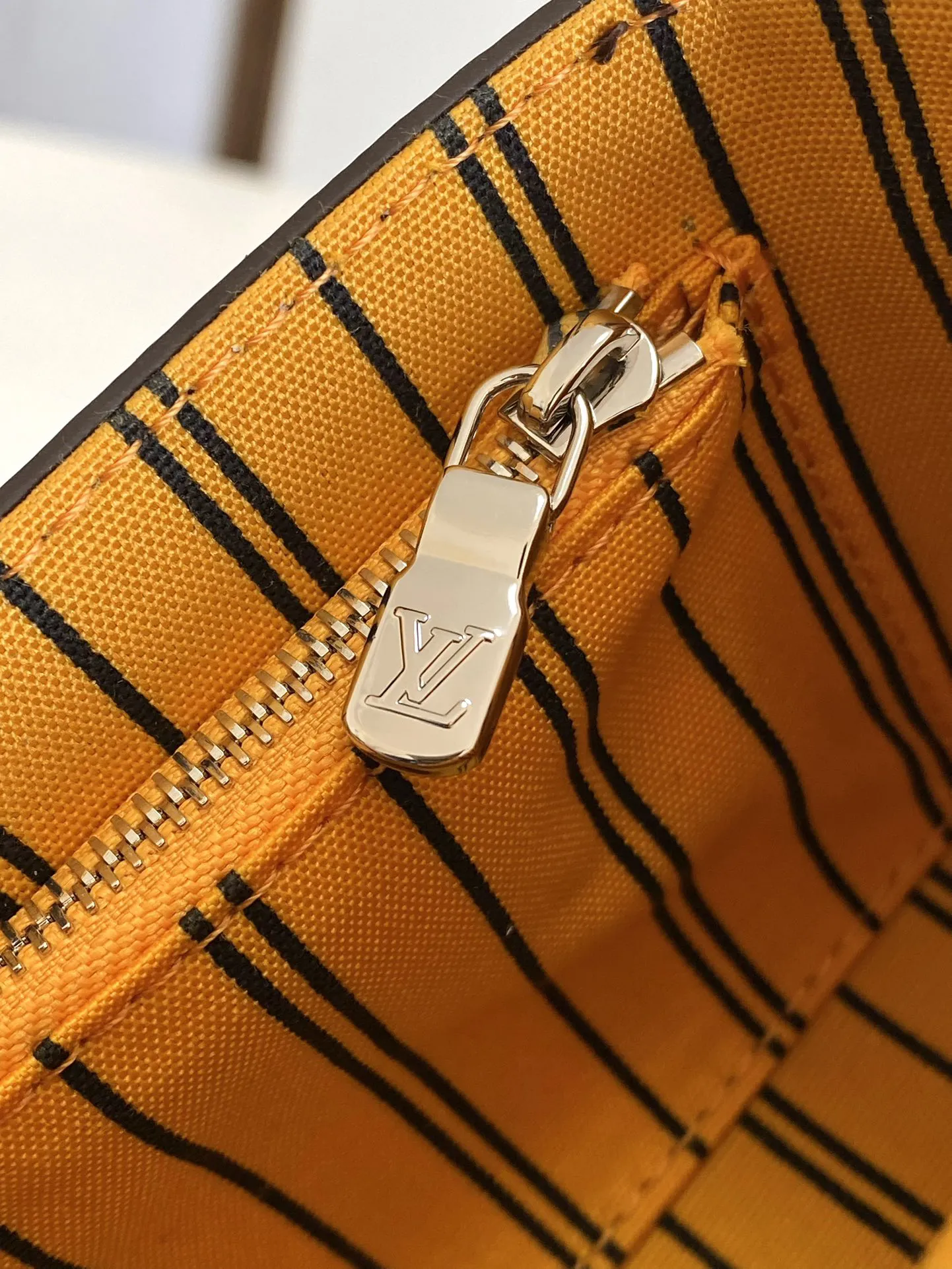 Louis Vuitton Steamer Wearable Wallet M12811 - 图片 10