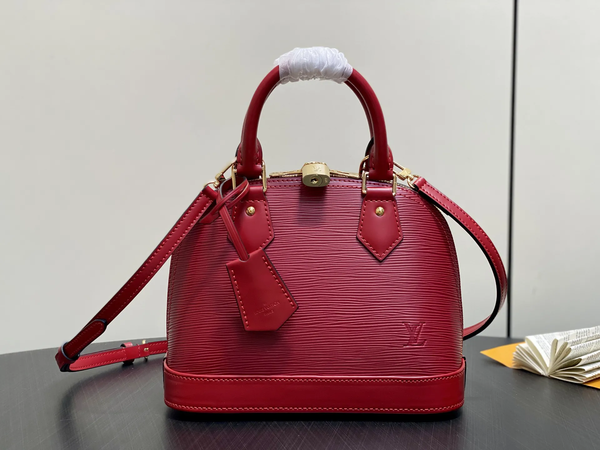 Louis Vuitton Alma BB M25562 - 图片 4