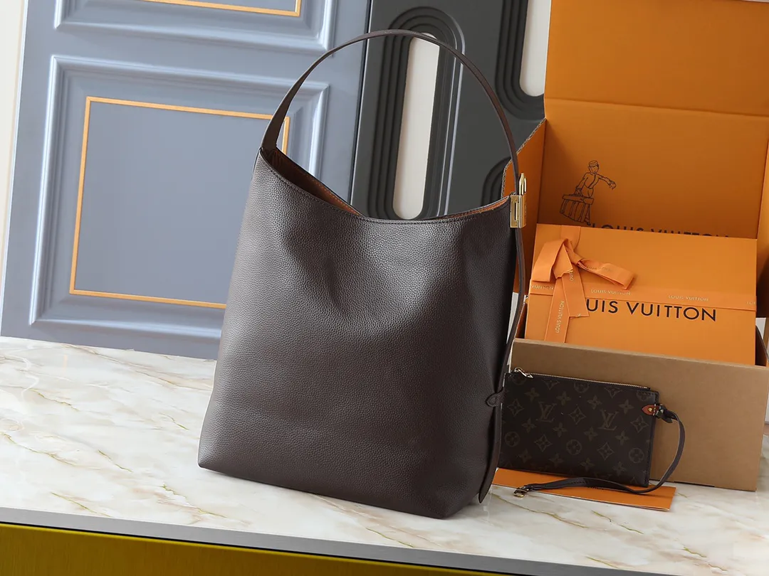Louis Vuitton Low Key Hobo MM M12982 - 图片 5