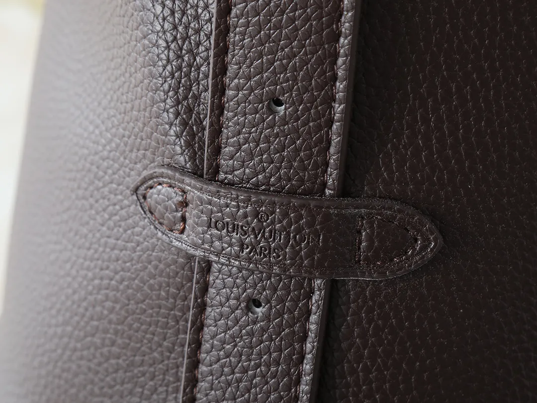 Louis Vuitton Low Key Hobo MM M12982 - 图片 7