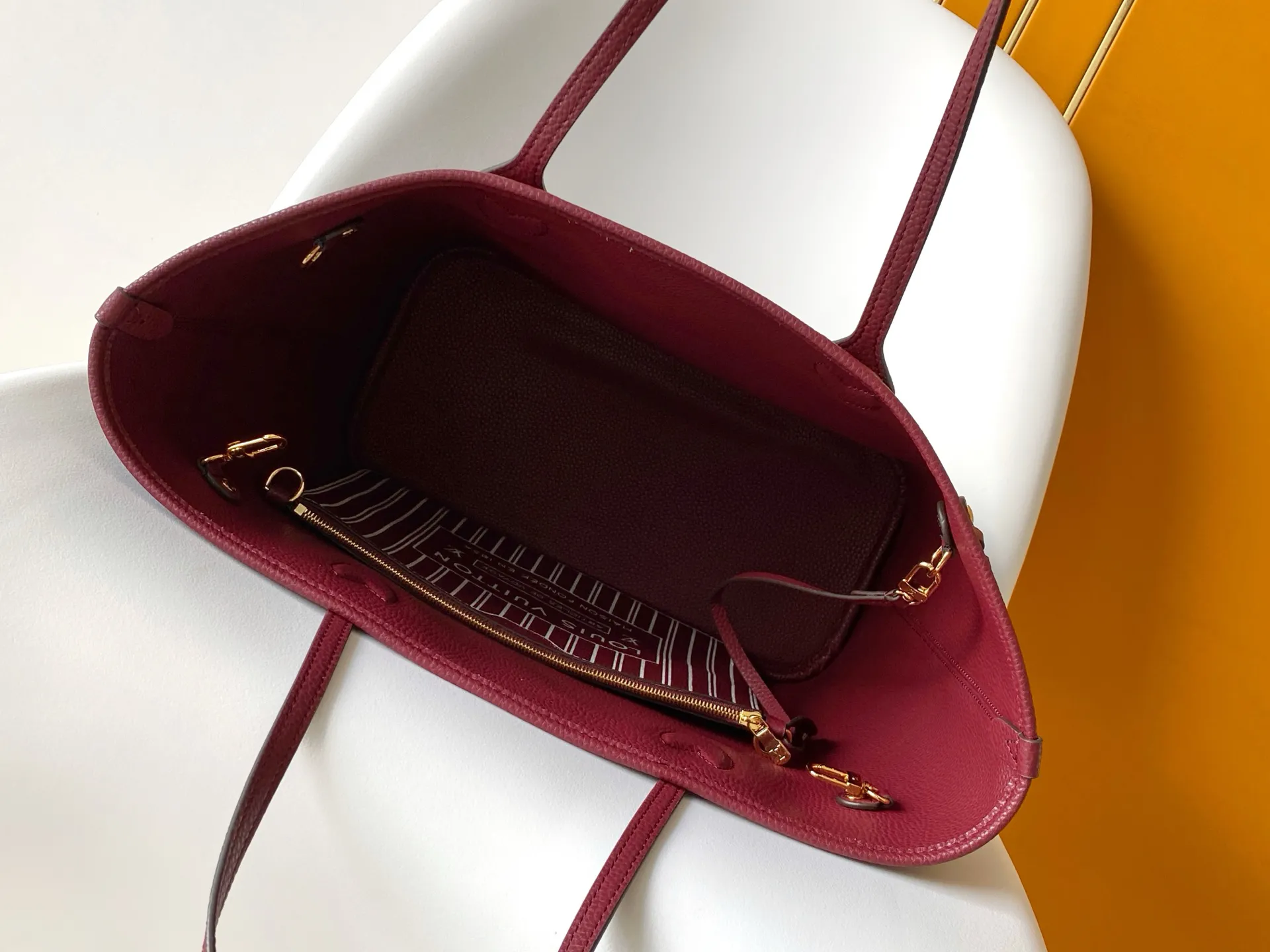 Alternative view of Louis Vuitton Neverfull Inside Out MM M25663