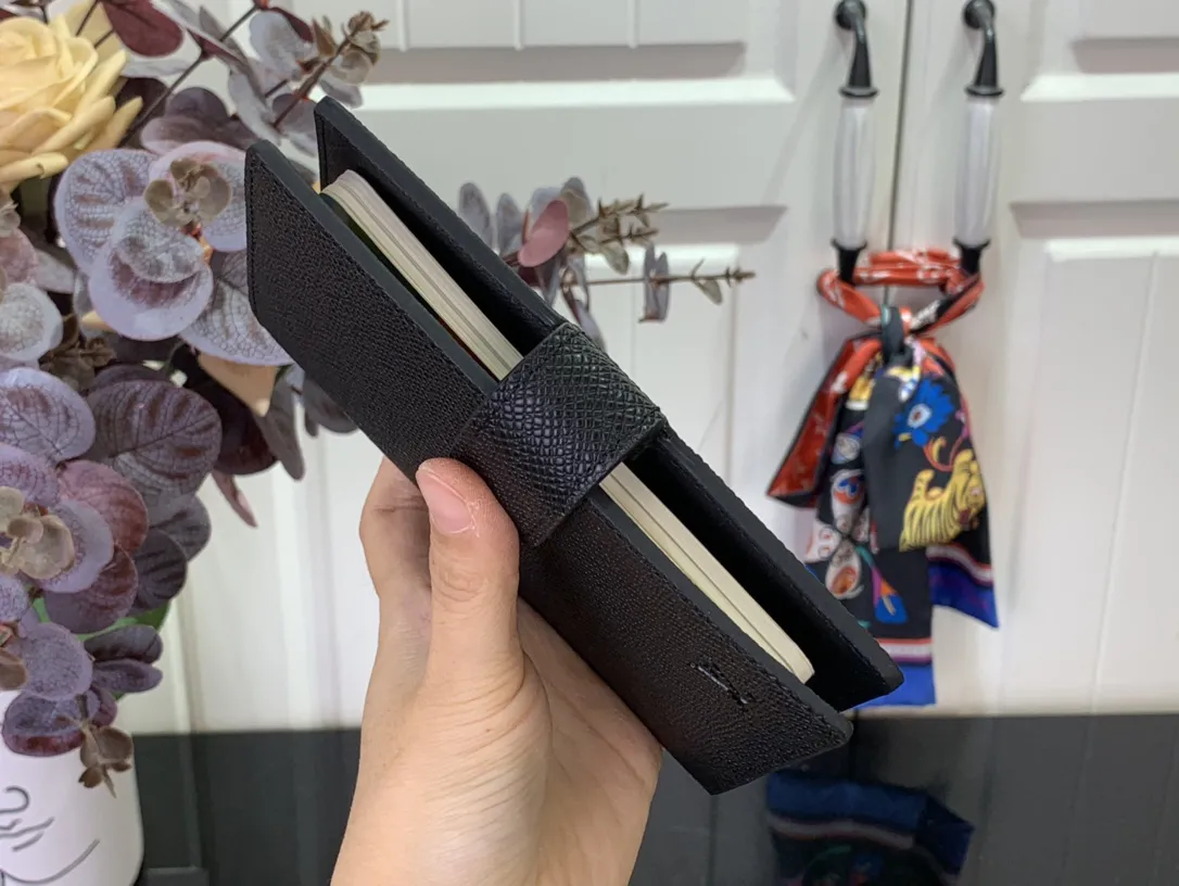 Alternative view of Louis Vuitton Small Ring Agenda Cover R20426