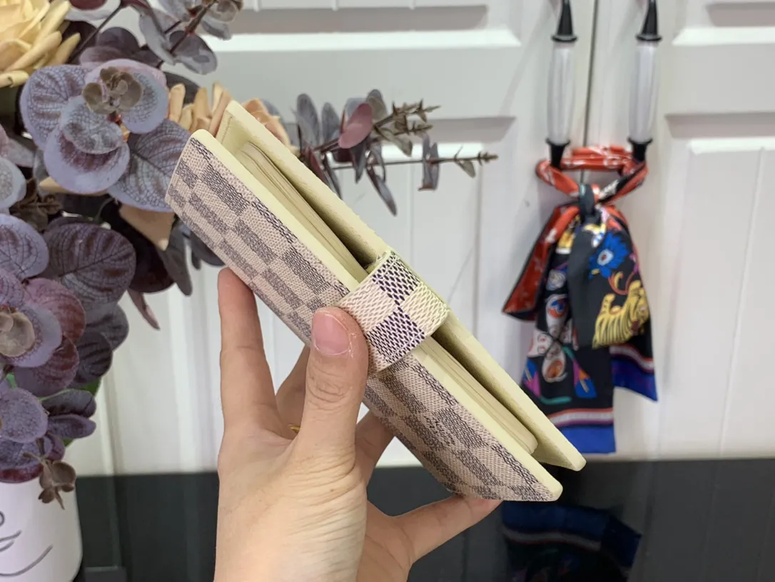Alternative view of Louis Vuitton Small Ring Agenda Cover R20706