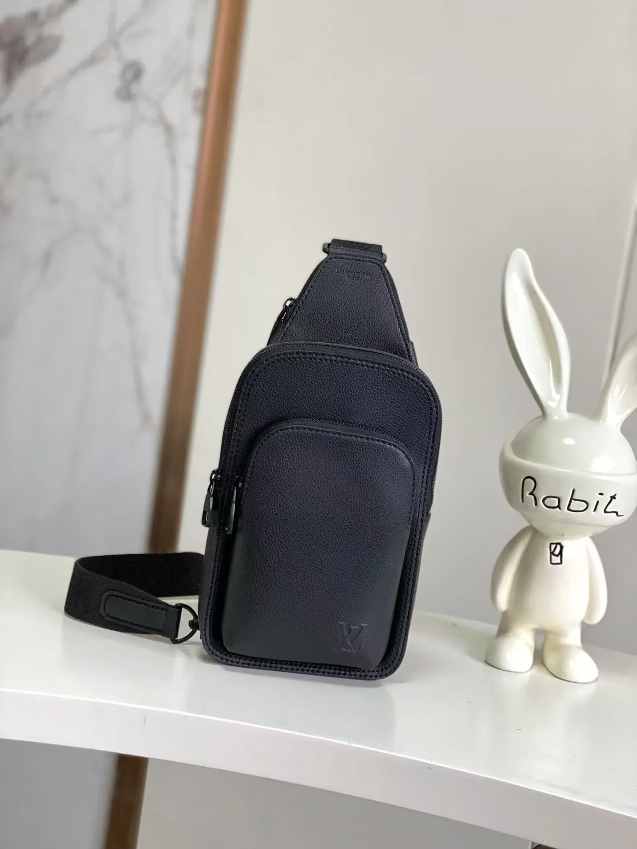 Louis Vuitton Avenue Slingbag PM M15255 - 图片 3
