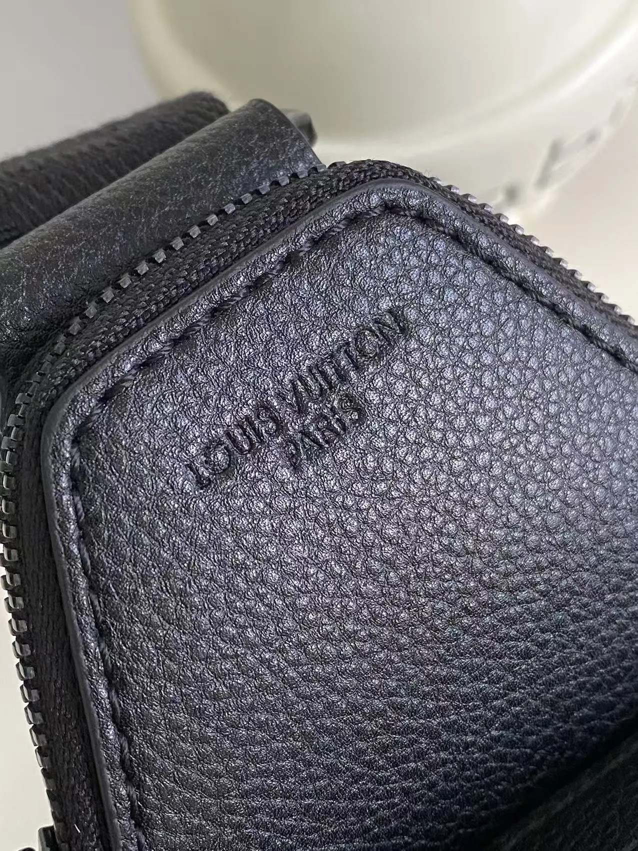 Louis Vuitton Avenue Slingbag PM M15255 - 图片 8
