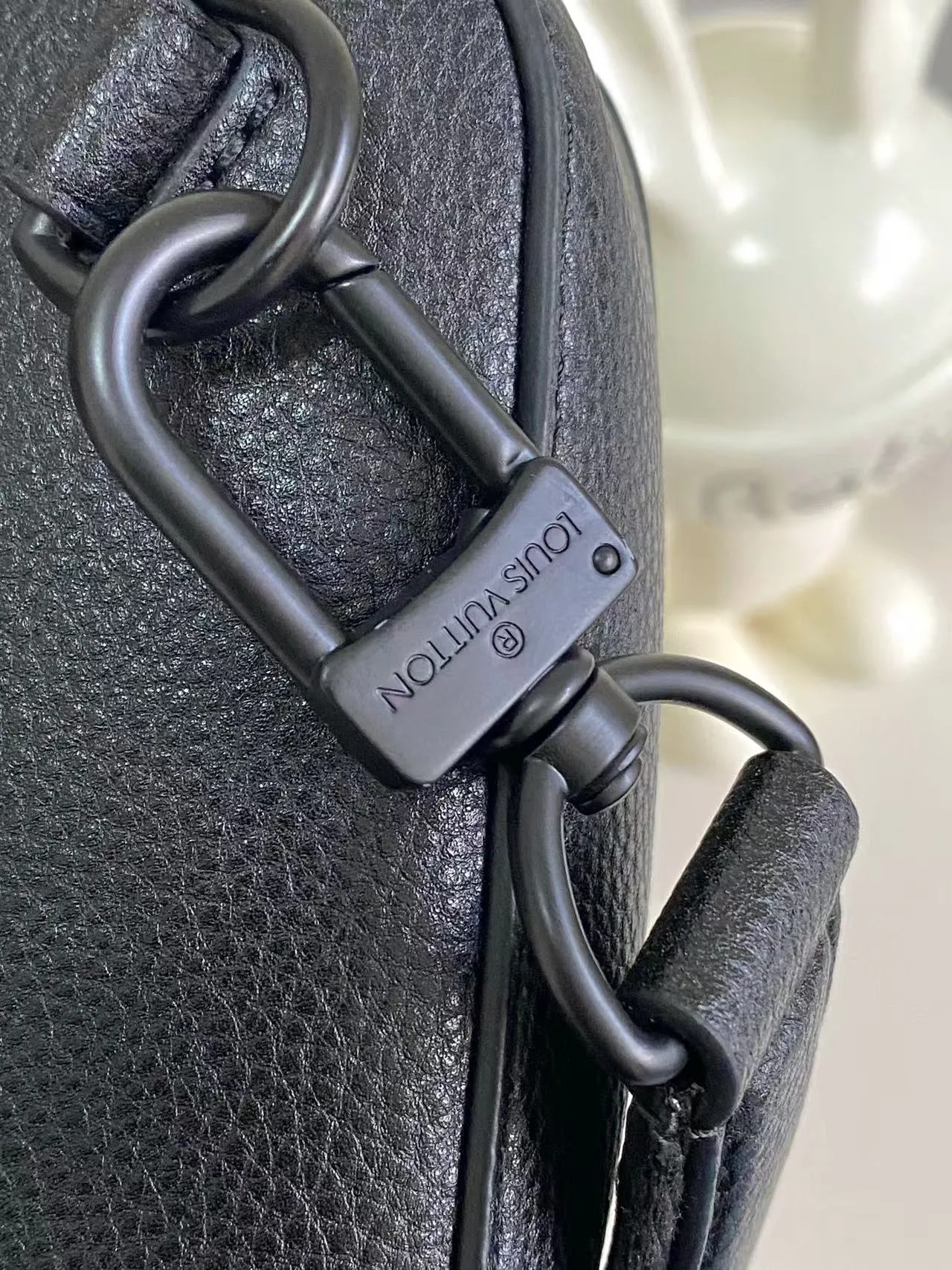 Louis Vuitton Avenue Slingbag PM M15255 - 图片 10