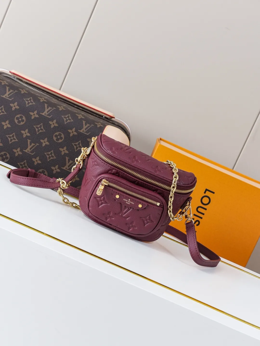 Louis Vuitton Mini Bumbag M25905 - Image 3