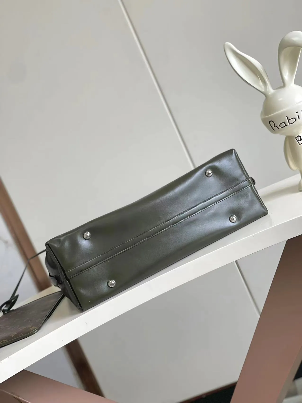 Louis Vuitton Carryall Vibe MM M14268 - Image 6
