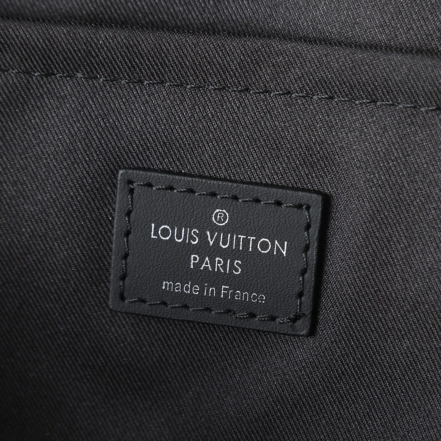 Alternative view of Louis Vuitton Weekender Bag M11512