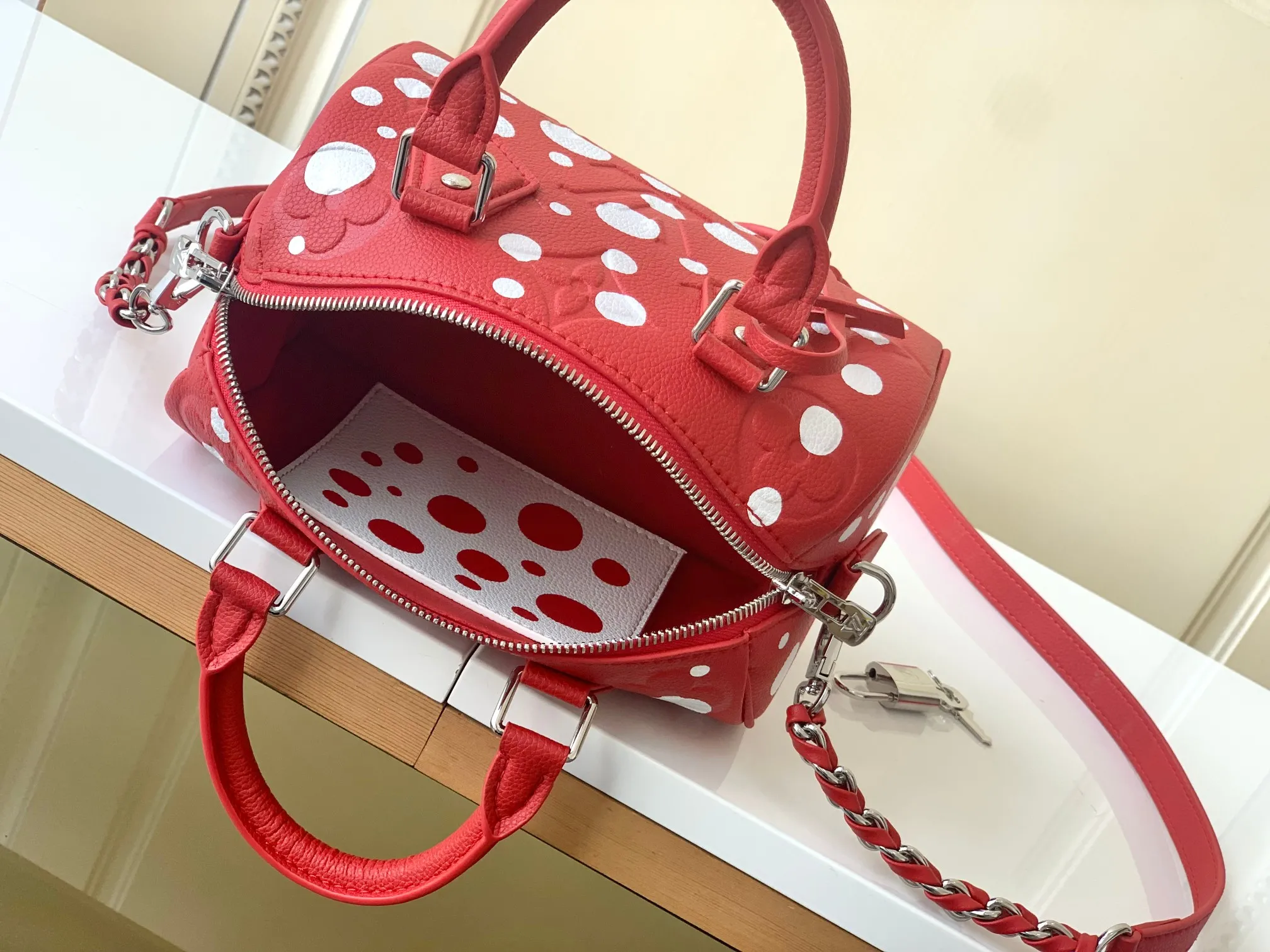 Louis Vuitton L*x YK Speedy Bandoulière 20 M46411 - Image 10