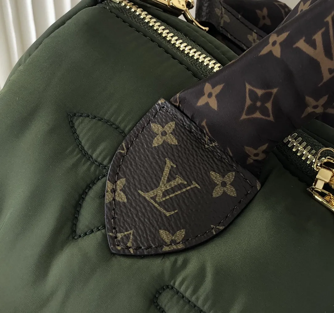 Alternative view of Louis Vuitton Speedy Bandouliere 25 M59009