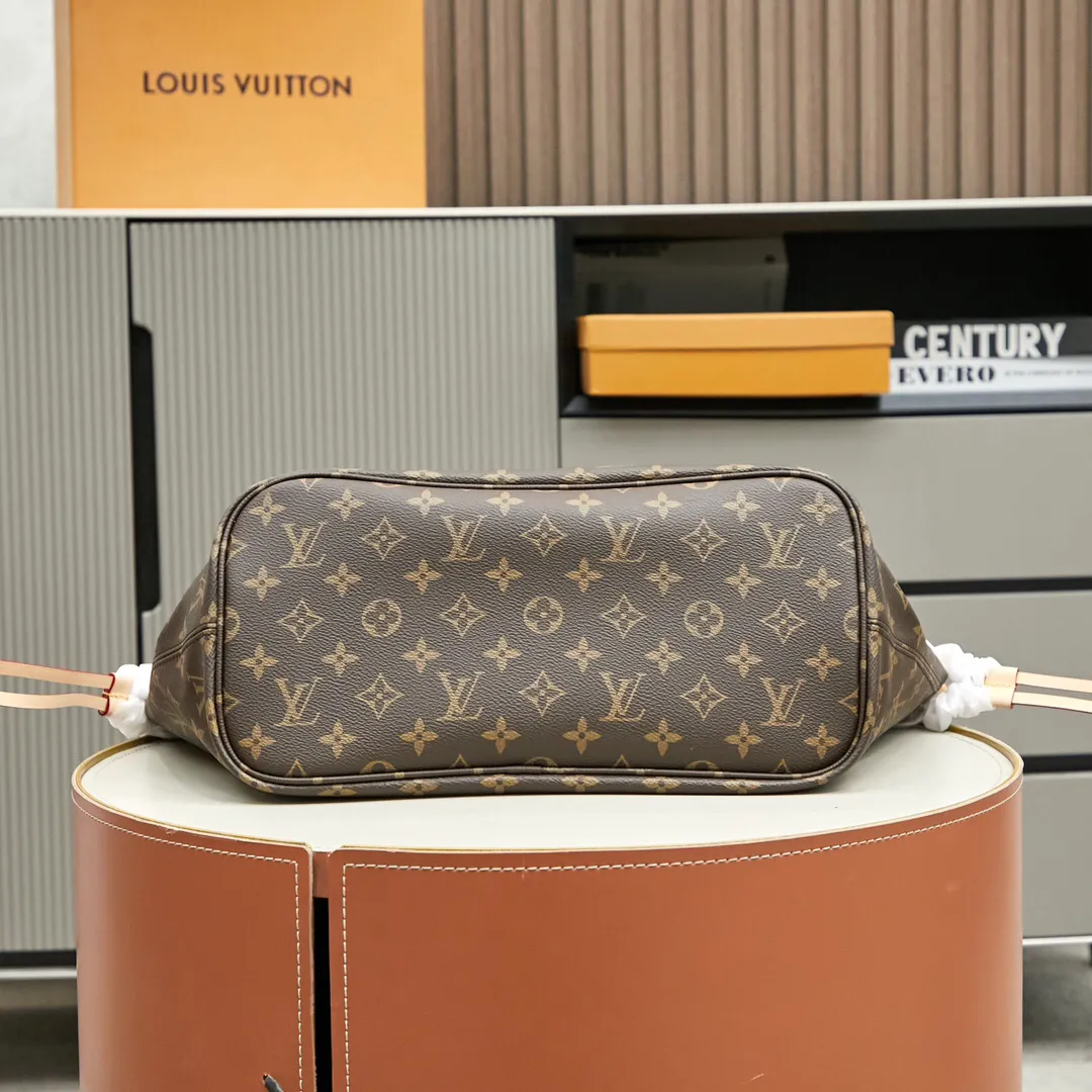 Louis Vuitton Neverfull Bandoulière Inside Out MM M12257 - Image 9