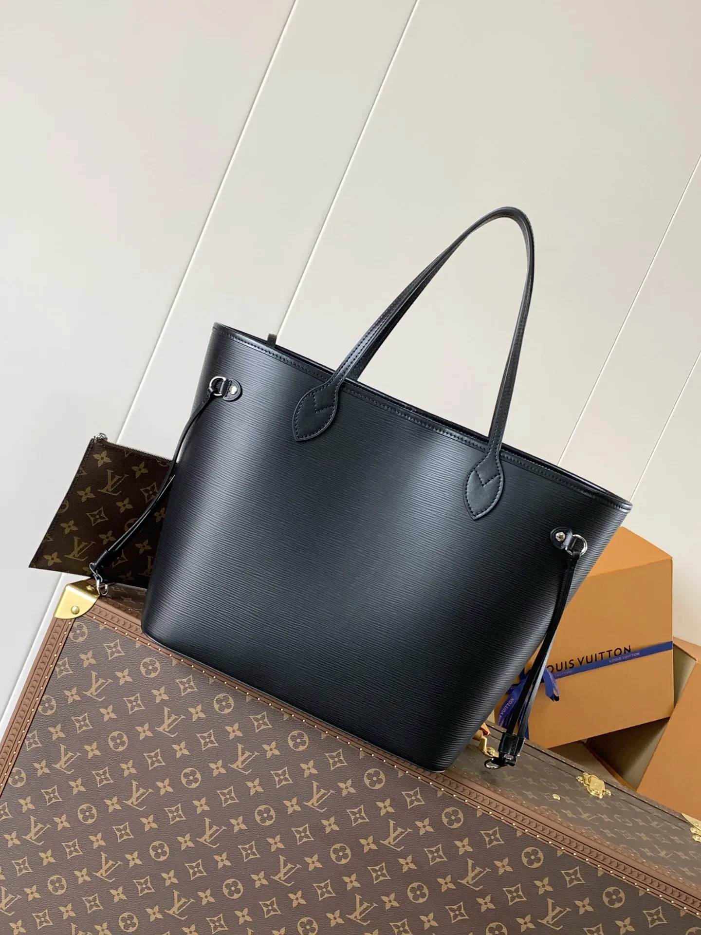 Louis Vuitton Neverfull MM M11930 - 图片 3