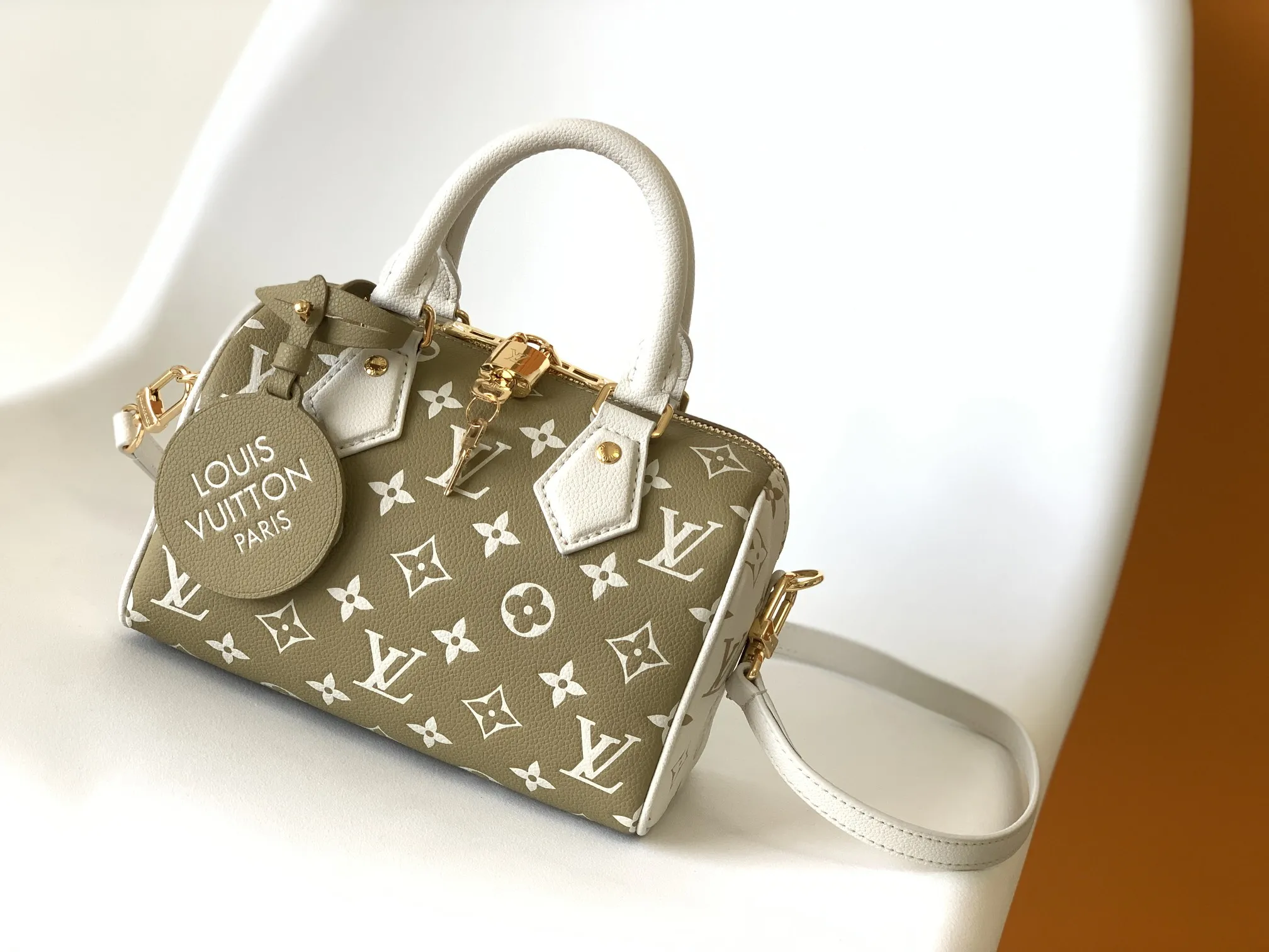 Louis Vuitton Speedy Bandouliere 20 M46118 - 图片 3