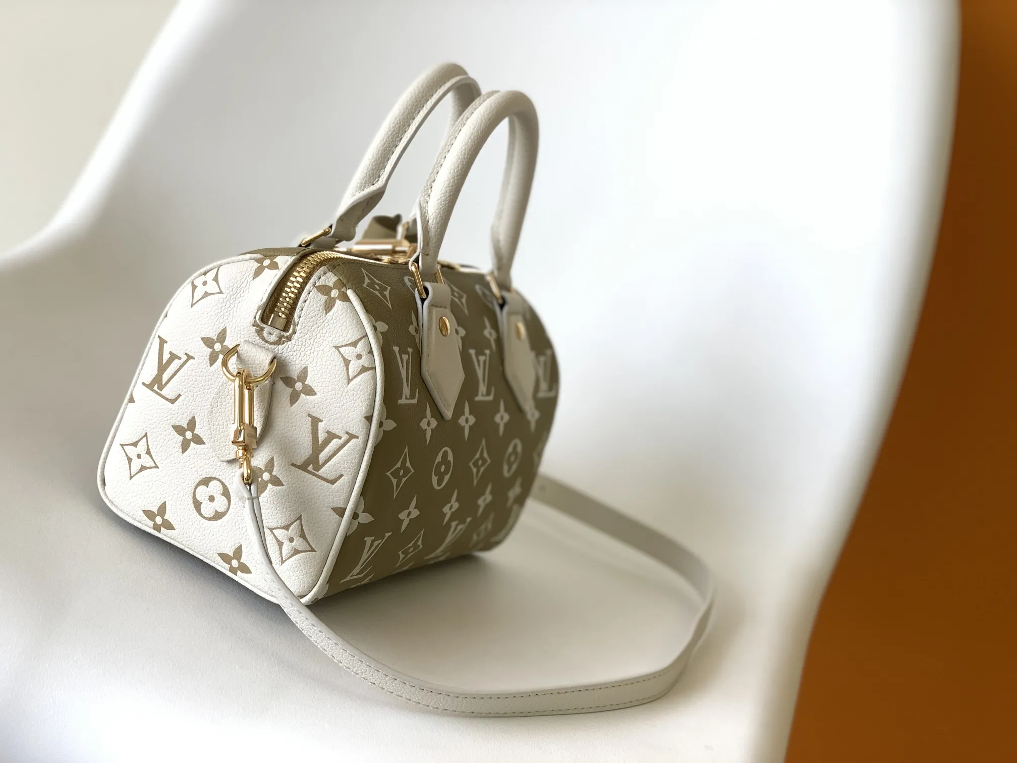 Louis Vuitton Speedy Bandouliere 20 M46118 - 图片 4