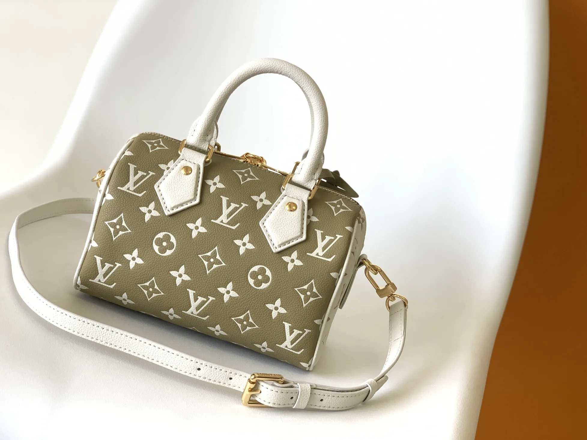 Louis Vuitton Speedy Bandouliere 20 M46118 - 图片 5