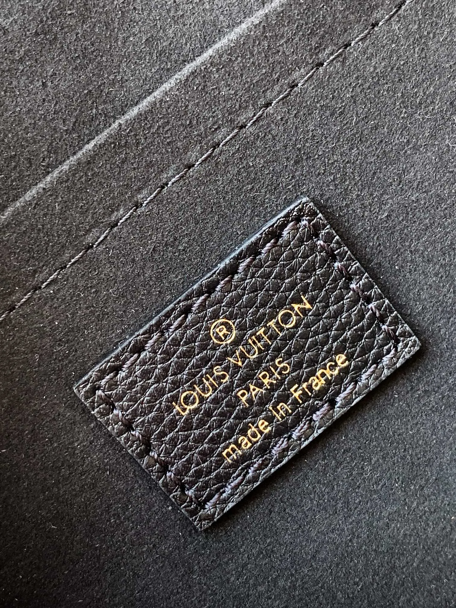 Alternative view of Louis Vuitton Speedy Bandoulière 20 M46088