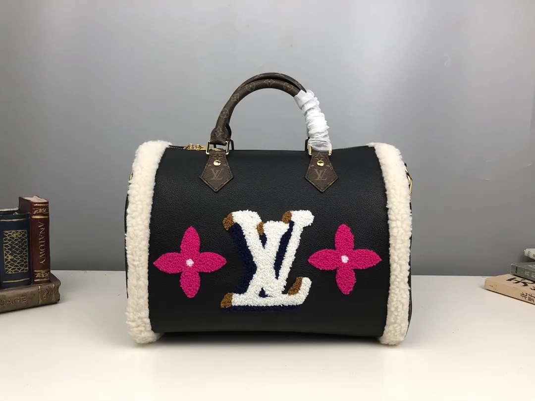 Alternative view of Louis Vuitton Speedy Bandoulière 30 M56966