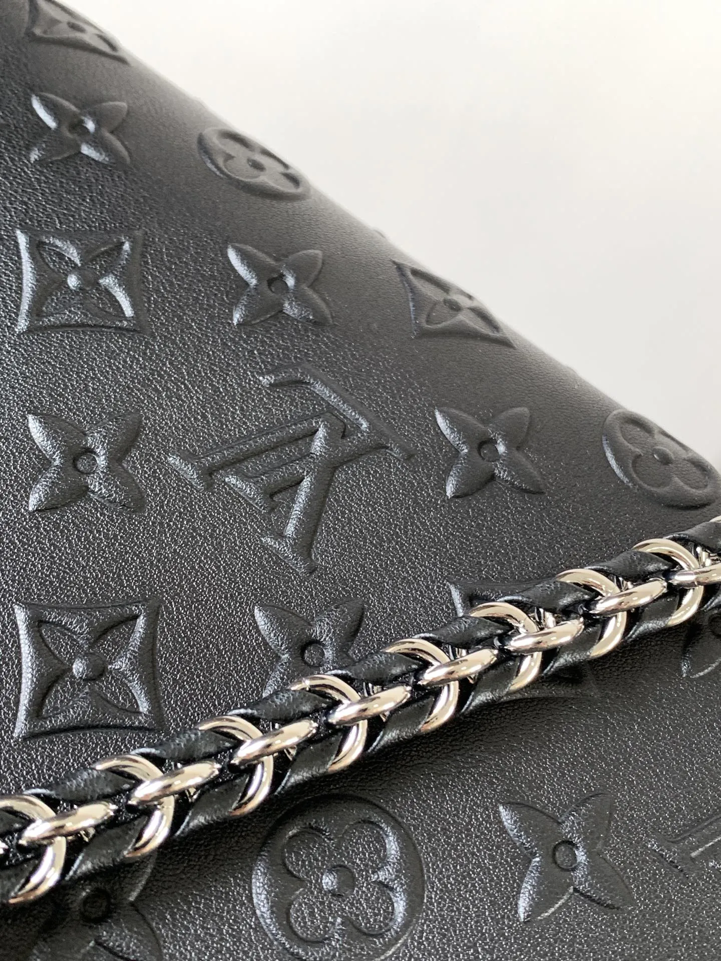 Louis Vuitton OnTheGo PM M14576 - 图片 9