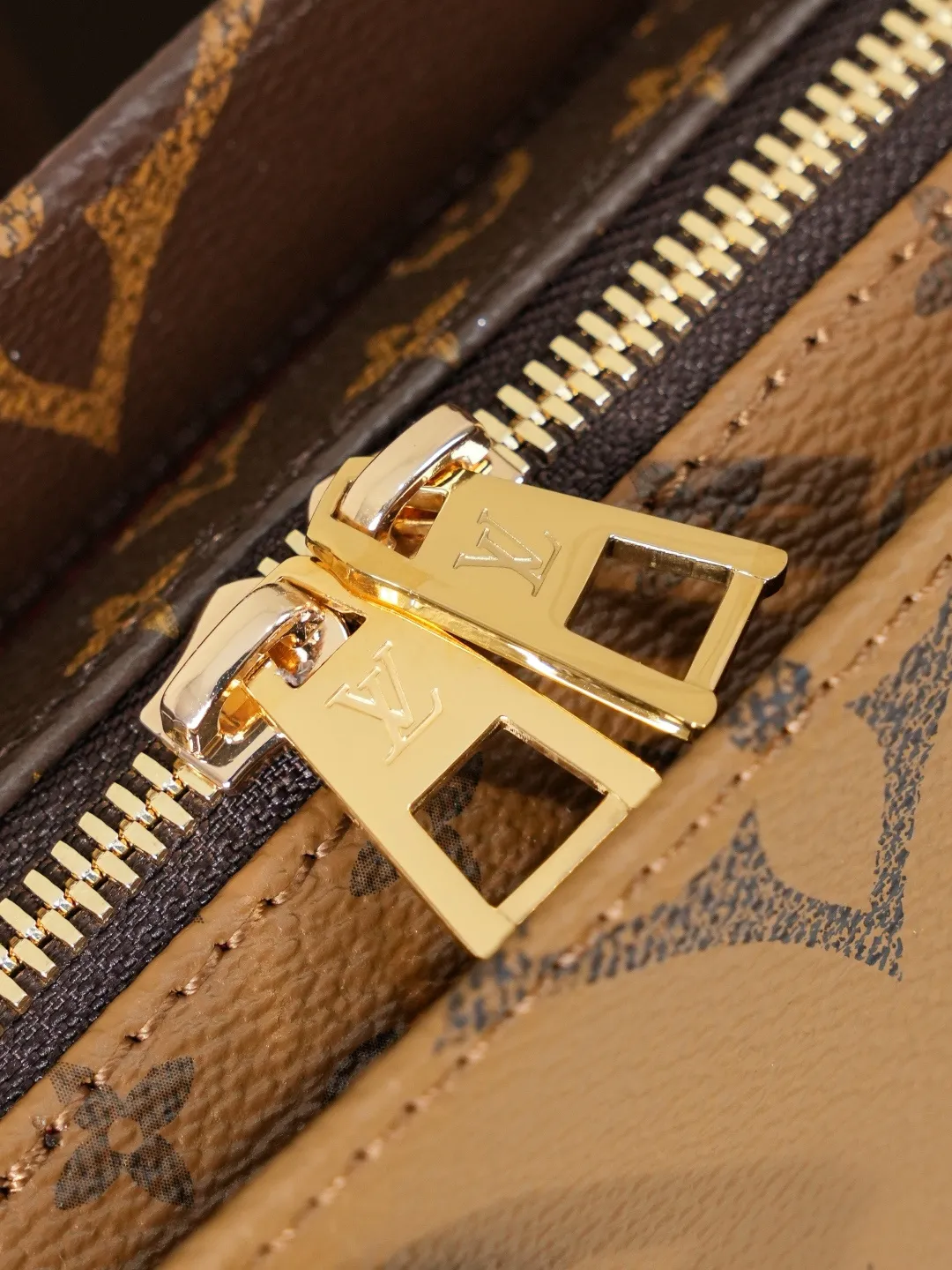 Louis Vuitton OnTheGo East West Chain M14236 - 图片 10