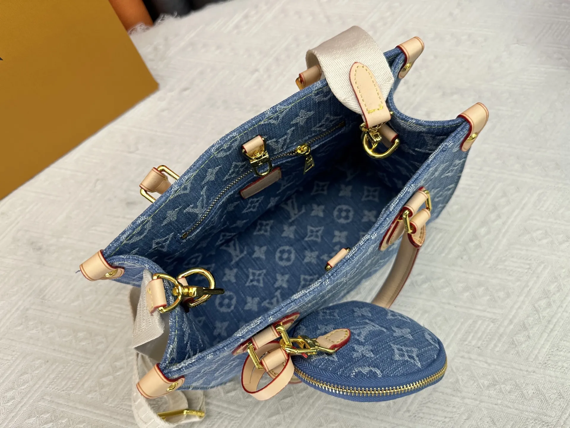 Louis Vuitton OnTheGo PM M14633 - 图片 10
