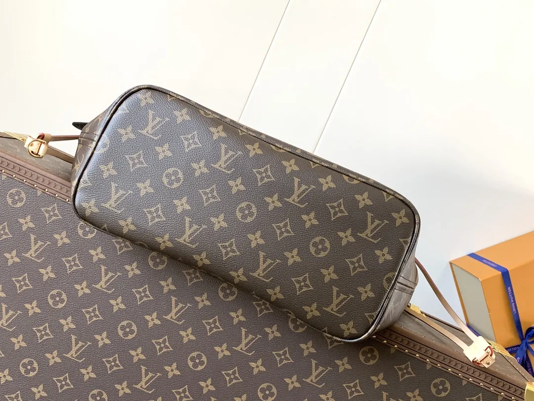 Louis Vuitton Neverfull MM M46975 - Image 6