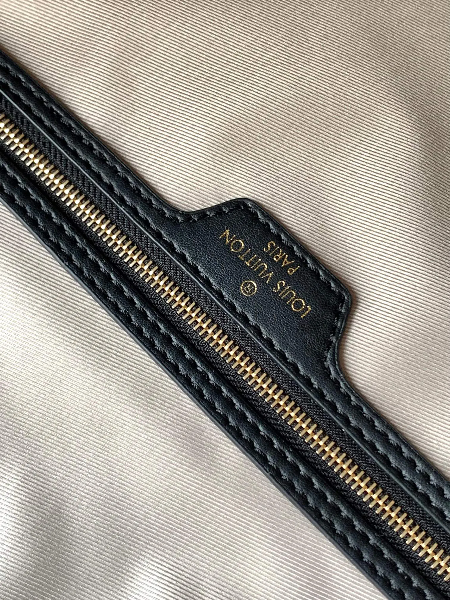 Alternative view of Louis Vuitton Neverfull MM M22838