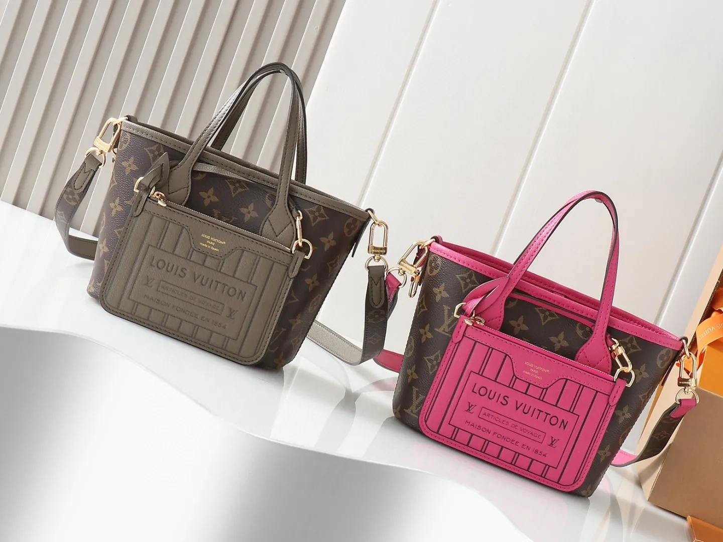 Louis Vuitton Neverfull Bandoulière Inside Out BB M12106 - Image 4