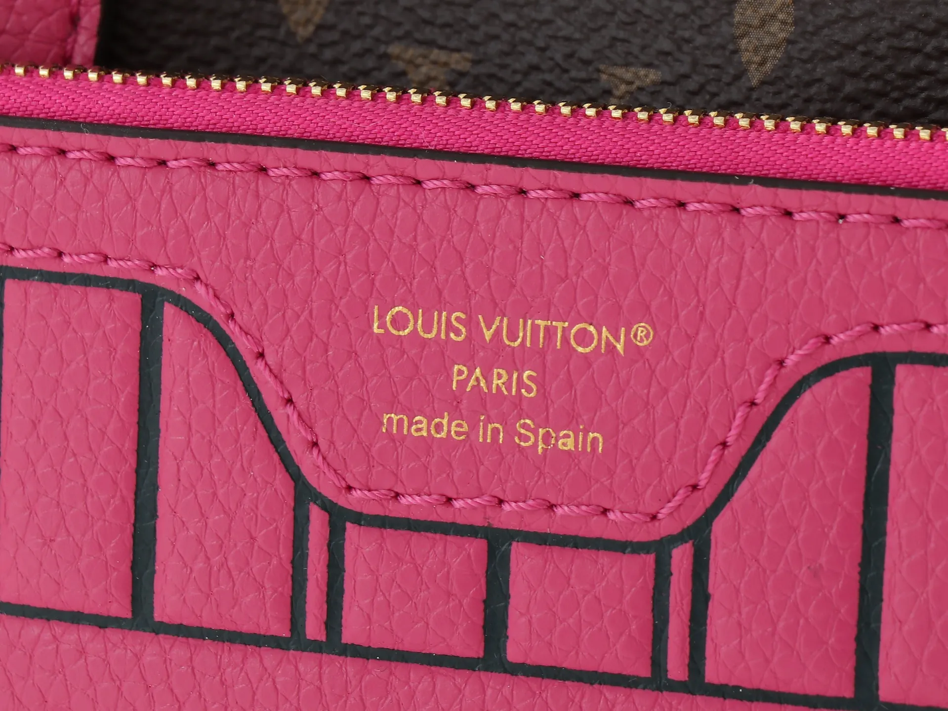 Louis Vuitton Neverfull Bandoulière Inside Out BB M12106 - Image 9