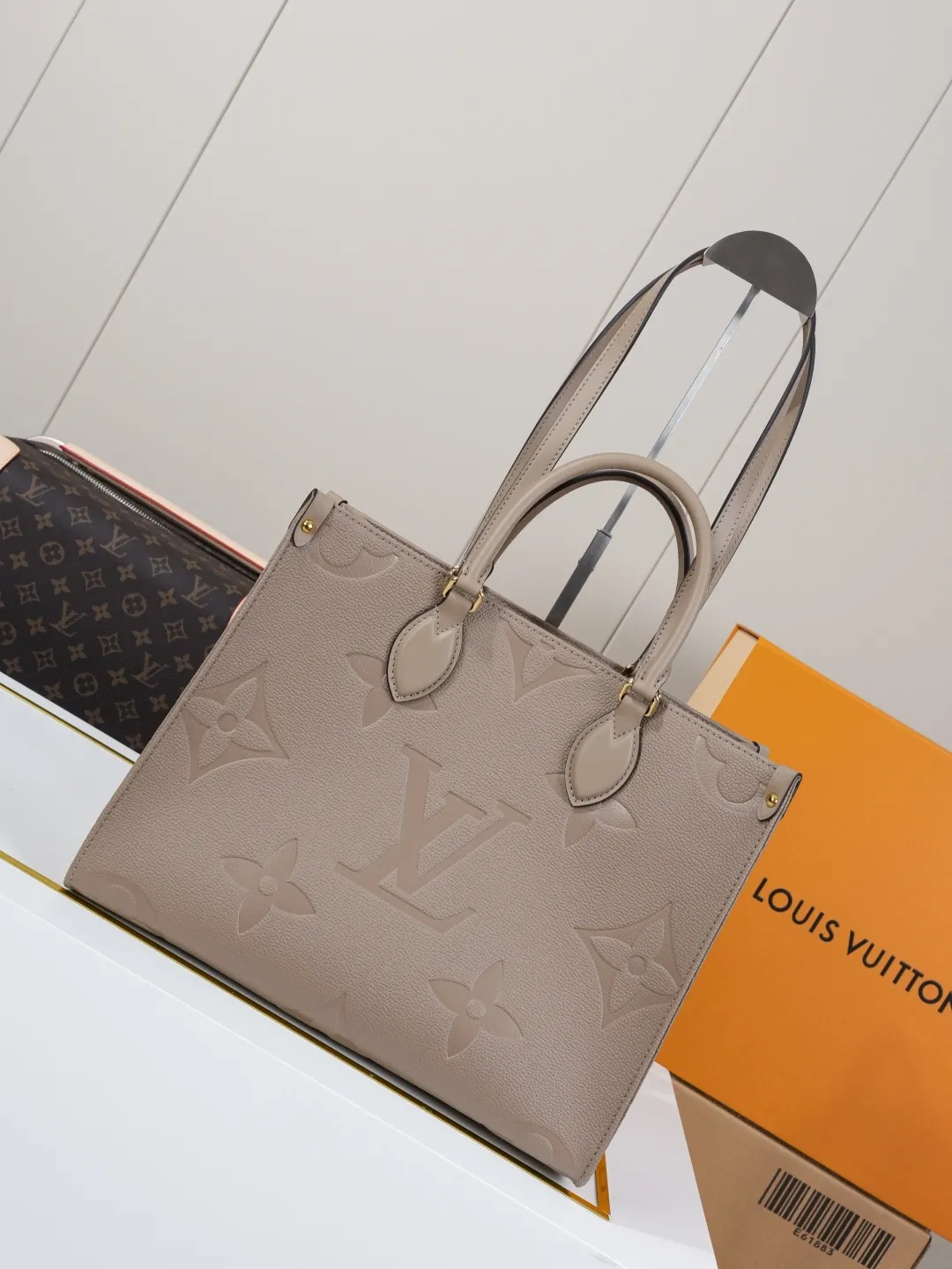 Louis Vuitton Onthego MM M45607 - 图片 9